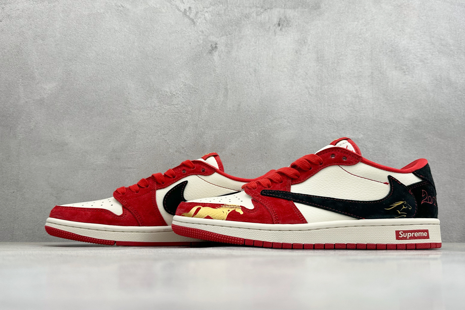 260 Air Jordan 1 x Travis Scott AJ1倒勾 乔一倒钩 马年限定 CNY新年款 耐克 低帮文化篮球鞋 FC1688-247