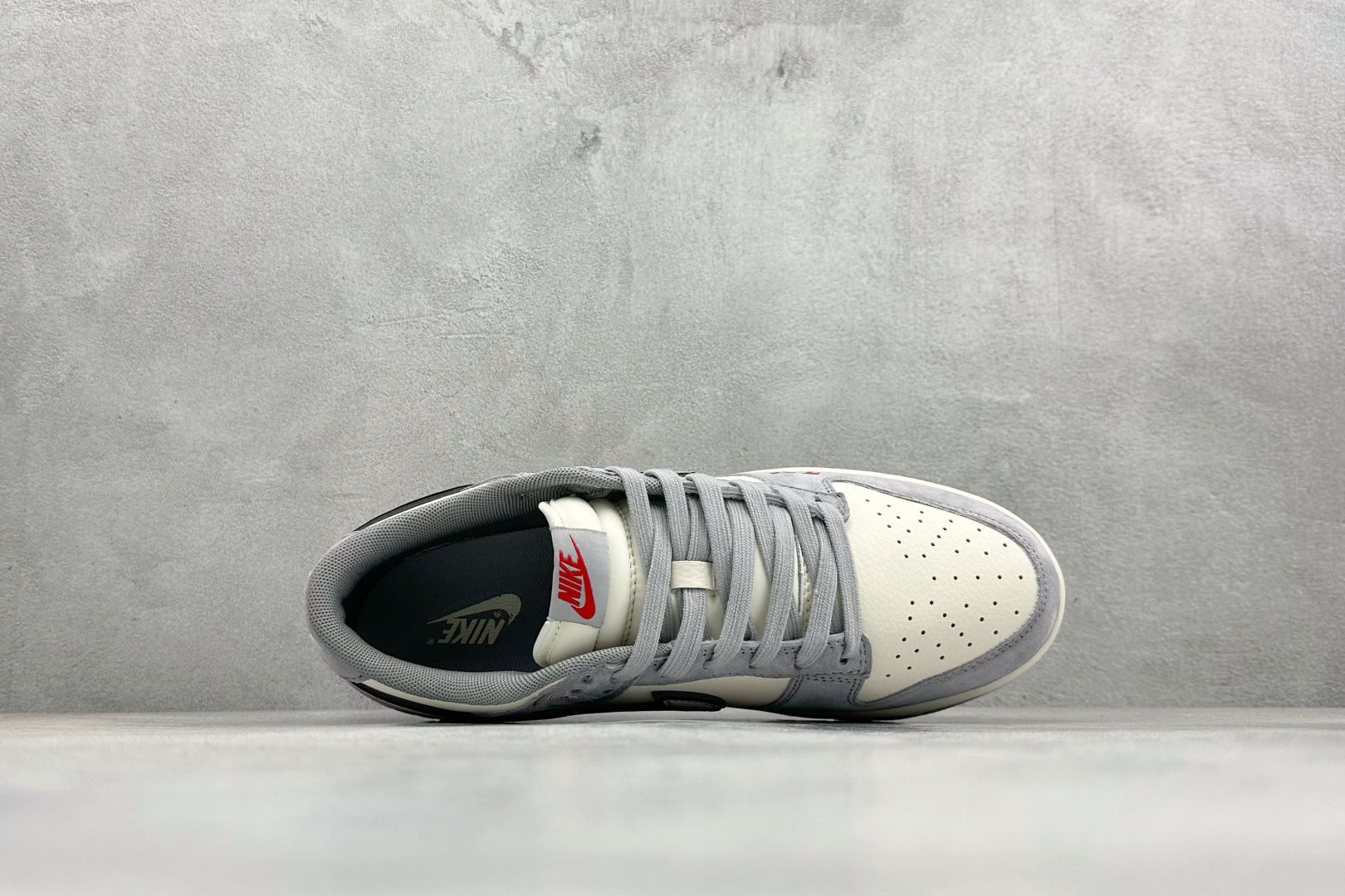 260 Nike SB Dunk Low RETRO 马年限定 高端定制 低帮休闲板鞋 SD6868-140