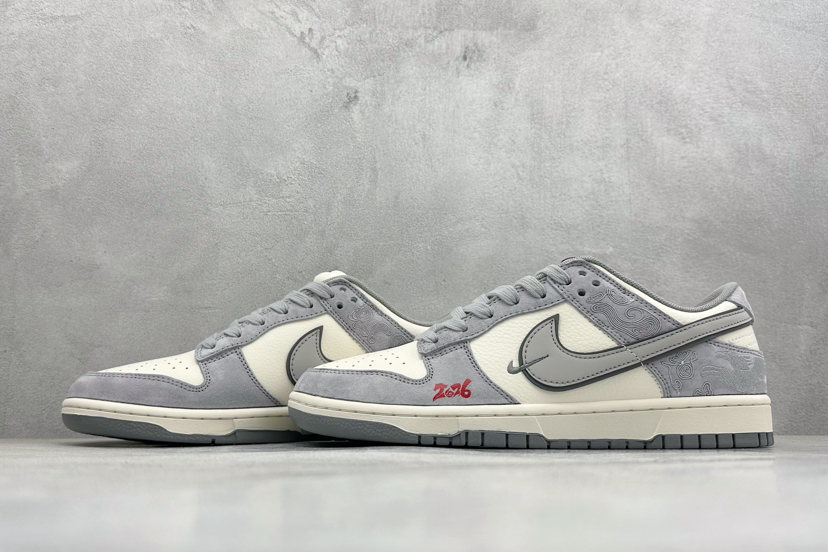260 Nike SB Dunk Low RETRO 马年限定 高端定制 低帮休闲板鞋 SD6868-140