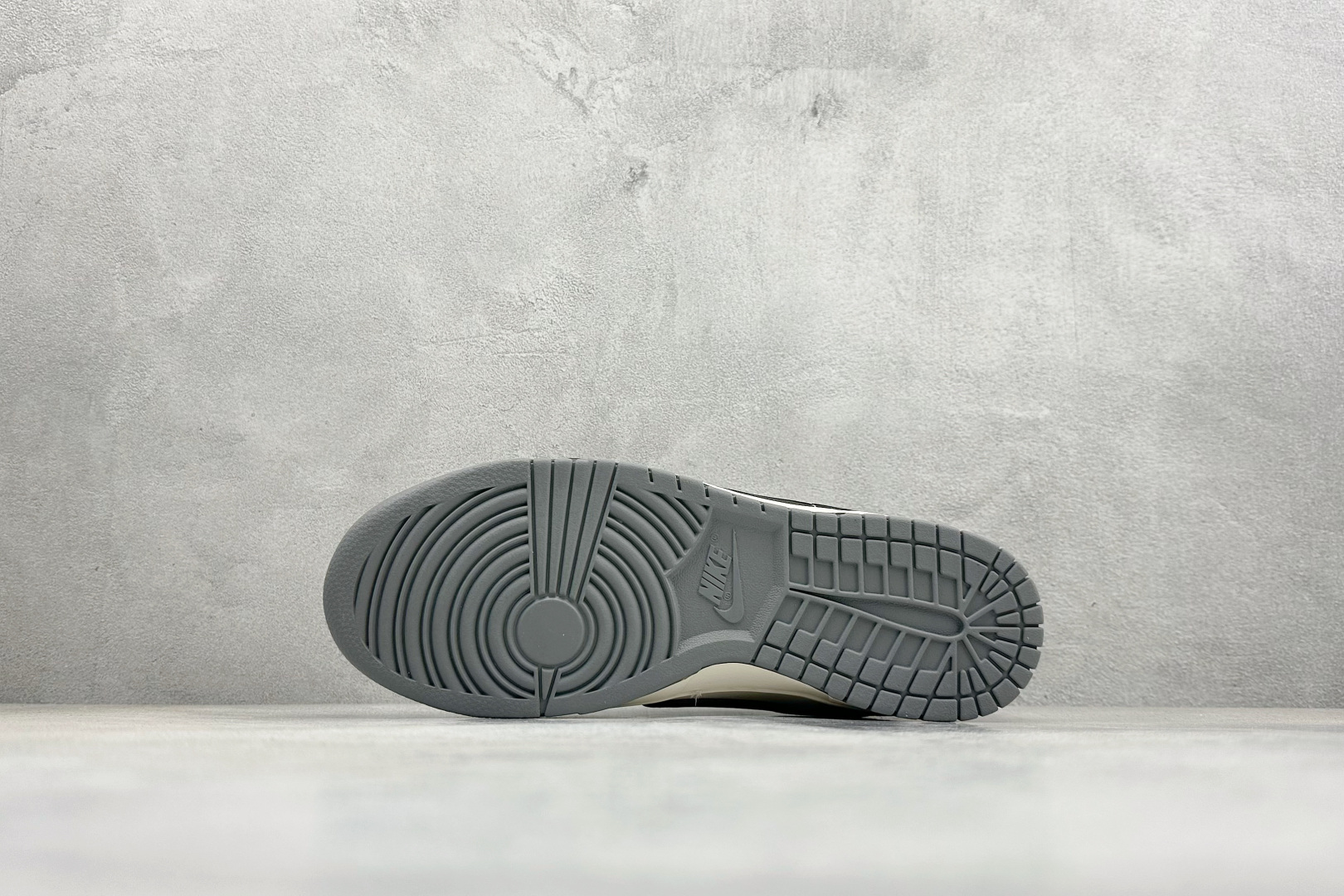 260 Nike SB Dunk Low RETRO 马年限定 高端定制 低帮休闲板鞋 SD6868-140