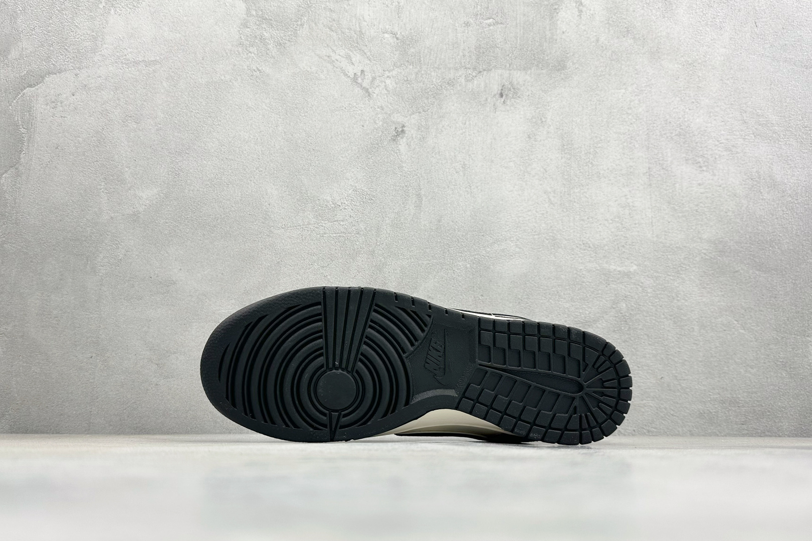 260 Nike SB Dunk Low RETRO 马年限定 高端定制 低帮休闲板鞋 YX5066-401