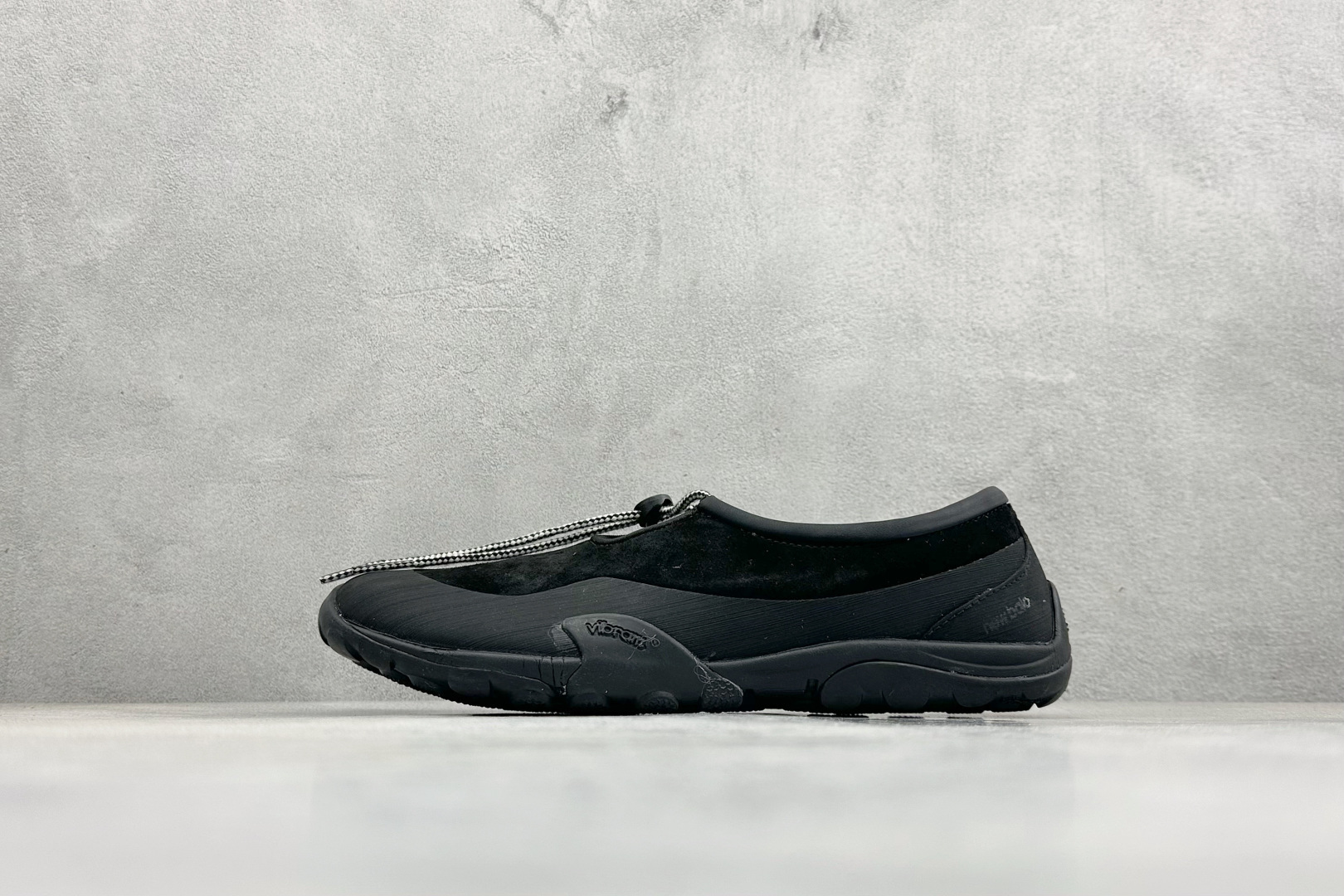200 GX版New Balance MT10系列 薄系扁鞋风赤足生活休闲鞋 MT10TDS-Chinese UA Cheap High Quatity Brand Clothes Bags handbags Sneakers wholesale wholesaler seller from China Factory suppliers Fashion Clothing Shoes best Quality Beautiful Price 200 GX版New Balance MT10系列 薄系扁鞋风赤足生活休闲鞋 MT10TDS