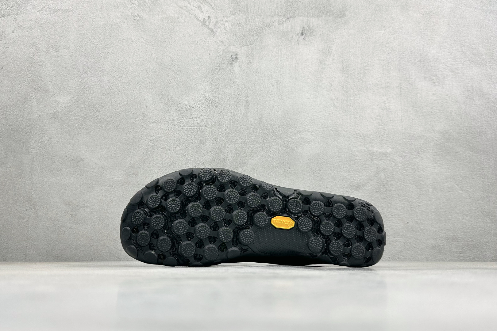 200 GX版New Balance MT10系列 薄系扁鞋风赤足生活休闲鞋 MT10TDS-Chinese UA Cheap High Quatity Brand Clothes Bags handbags Sneakers wholesale wholesaler seller from China Factory suppliers Fashion Clothing Shoes best Quality Beautiful Price 200 GX版New Balance MT10系列 薄系扁鞋风赤足生活休闲鞋 MT10TDS