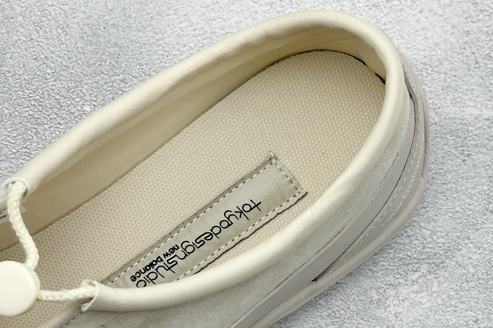 200 GX版New Balance MT10系列 薄系扁鞋风赤足生活休闲鞋 MT10TTD-Chinese UA Cheap High Quatity Brand Clothes Bags handbags Sneakers wholesale wholesaler seller from China Factory suppliers Fashion Clothing Shoes best Quality Beautiful Price 200 GX版New Balance MT10系列 薄系扁鞋风赤足生活休闲鞋 MT10TTD