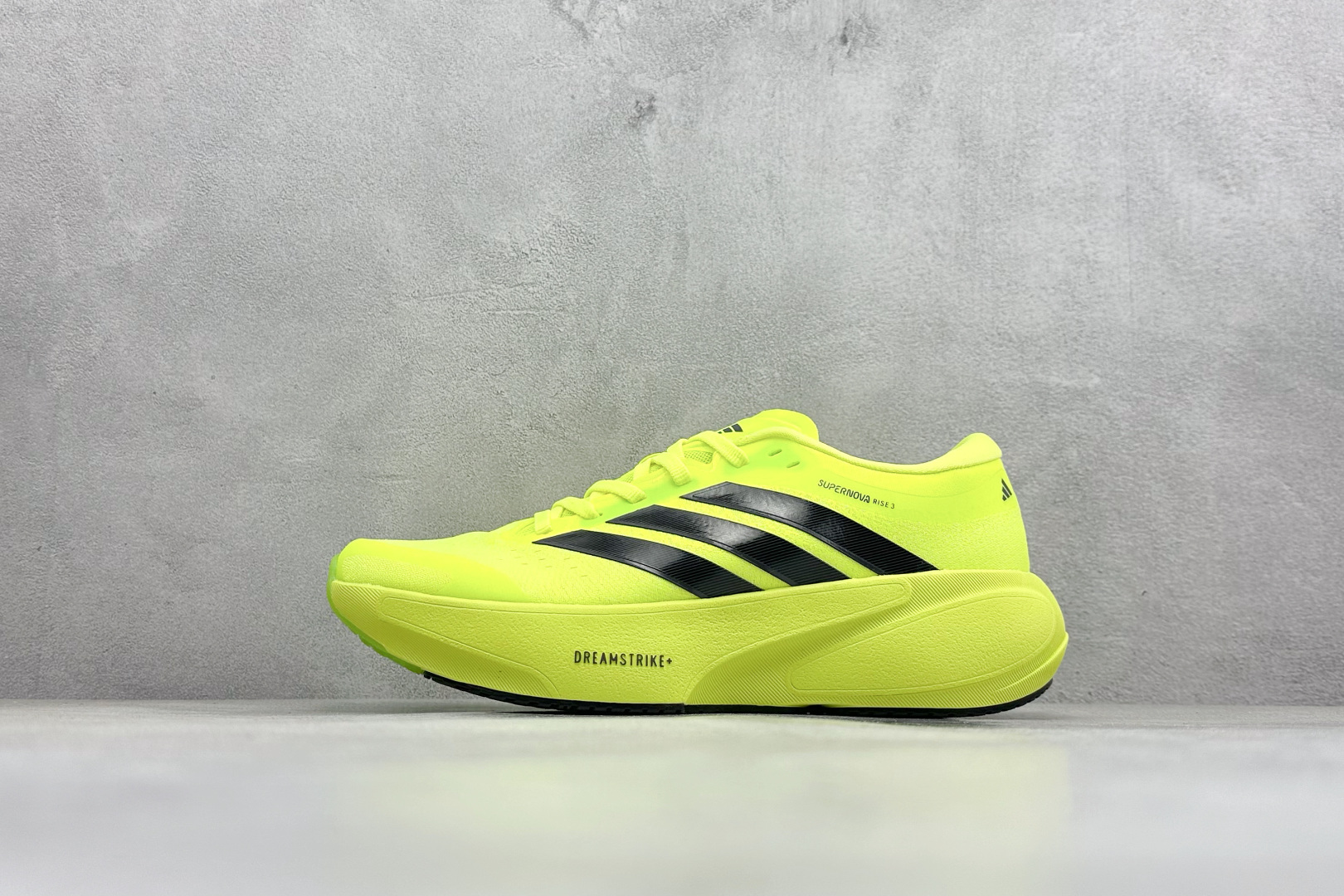 200 TY版Adidas Supernova Rise 3 阿迪达斯 减震回弹 运动透气休闲跑步鞋 JP8686