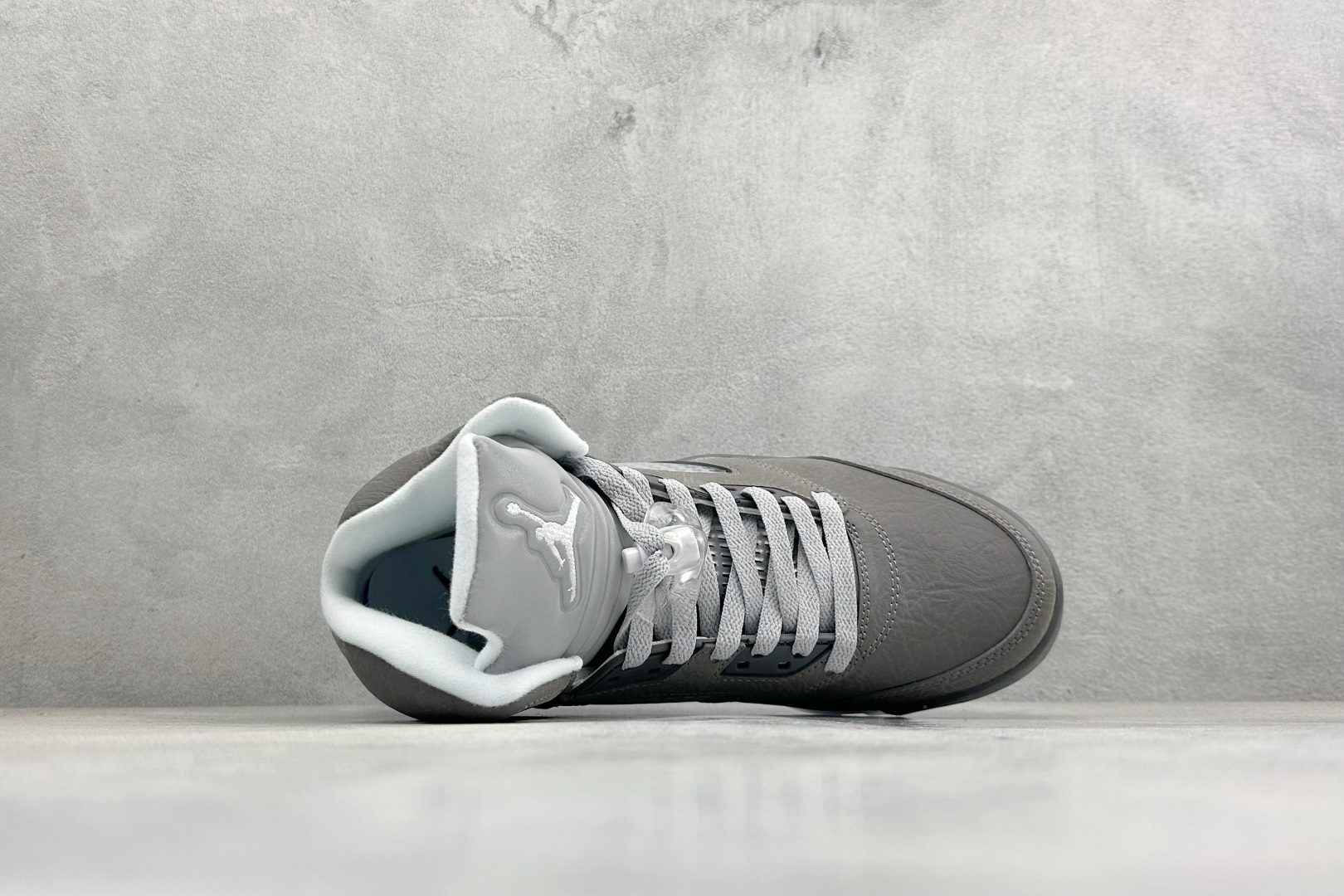 280 KW版Air Jordan 5 Retro 中帮复古篮球鞋 Air Jordan 5 Retro是耐克经典的中帮复古篮球鞋 DD0587-002-Chinese UA Cheap High Quatity Brand Clothes Bags handbags Sneakers wholesale wholesaler seller from China Factory suppliers Fashion Clothing Shoes best Quality Beautiful Price 280 KW版Air Jordan 5 Retro 中帮复古篮球鞋 Air Jordan 5 Retro是耐克经典的中帮复古篮球鞋 DD0587-002