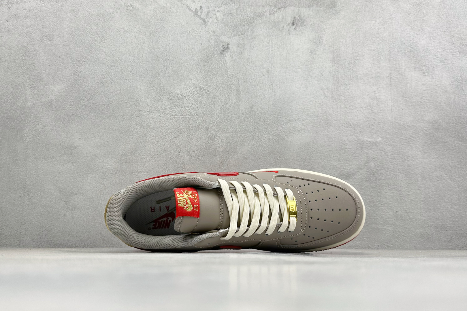 260 SC版Nike Air Force 1'07 Low 凝灰赤金 空军一号低帮休闲板鞋 NH0601-527-Chinese UA Cheap High Quatity Brand Clothes Bags handbags Sneakers wholesale wholesaler seller from China Factory suppliers Fashion Clothing Shoes best Quality Beautiful Price 260 SC版Nike Air Force 1'07 Low 凝灰赤金 空军一号低帮休闲板鞋 NH0601-527