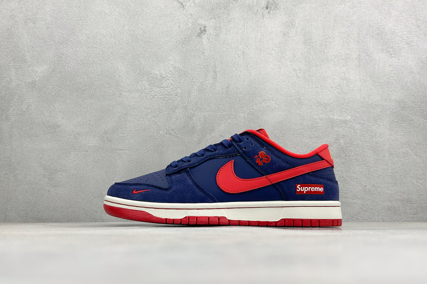 280 SC版Nike SB Dunk Low 马年限定 幽蓝赤霞 高端定制 低帮休闲板鞋 NH0601-487-Chinese UA Cheap High Quatity Brand Clothes Bags handbags Sneakers wholesale wholesaler seller from China Factory suppliers Fashion Clothing Shoes best Quality Beautiful Price 280 SC版Nike SB Dunk Low 马年限定 幽蓝赤霞 高端定制 低帮休闲板鞋 NH0601-487