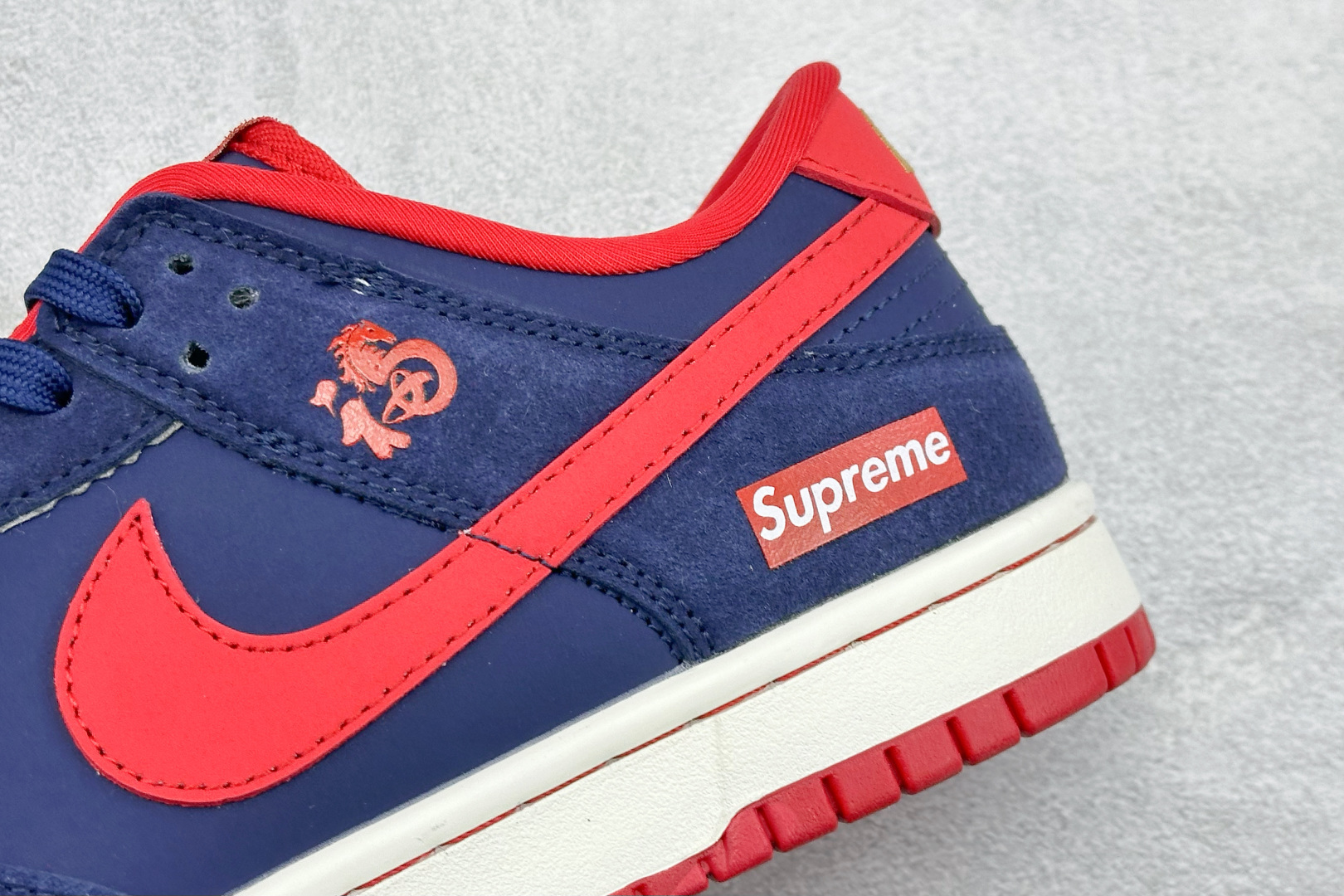 280 SC版Nike SB Dunk Low 马年限定 幽蓝赤霞 高端定制 低帮休闲板鞋 NH0601-487-Chinese UA Cheap High Quatity Brand Clothes Bags handbags Sneakers wholesale wholesaler seller from China Factory suppliers Fashion Clothing Shoes best Quality Beautiful Price 280 SC版Nike SB Dunk Low 马年限定 幽蓝赤霞 高端定制 低帮休闲板鞋 NH0601-487