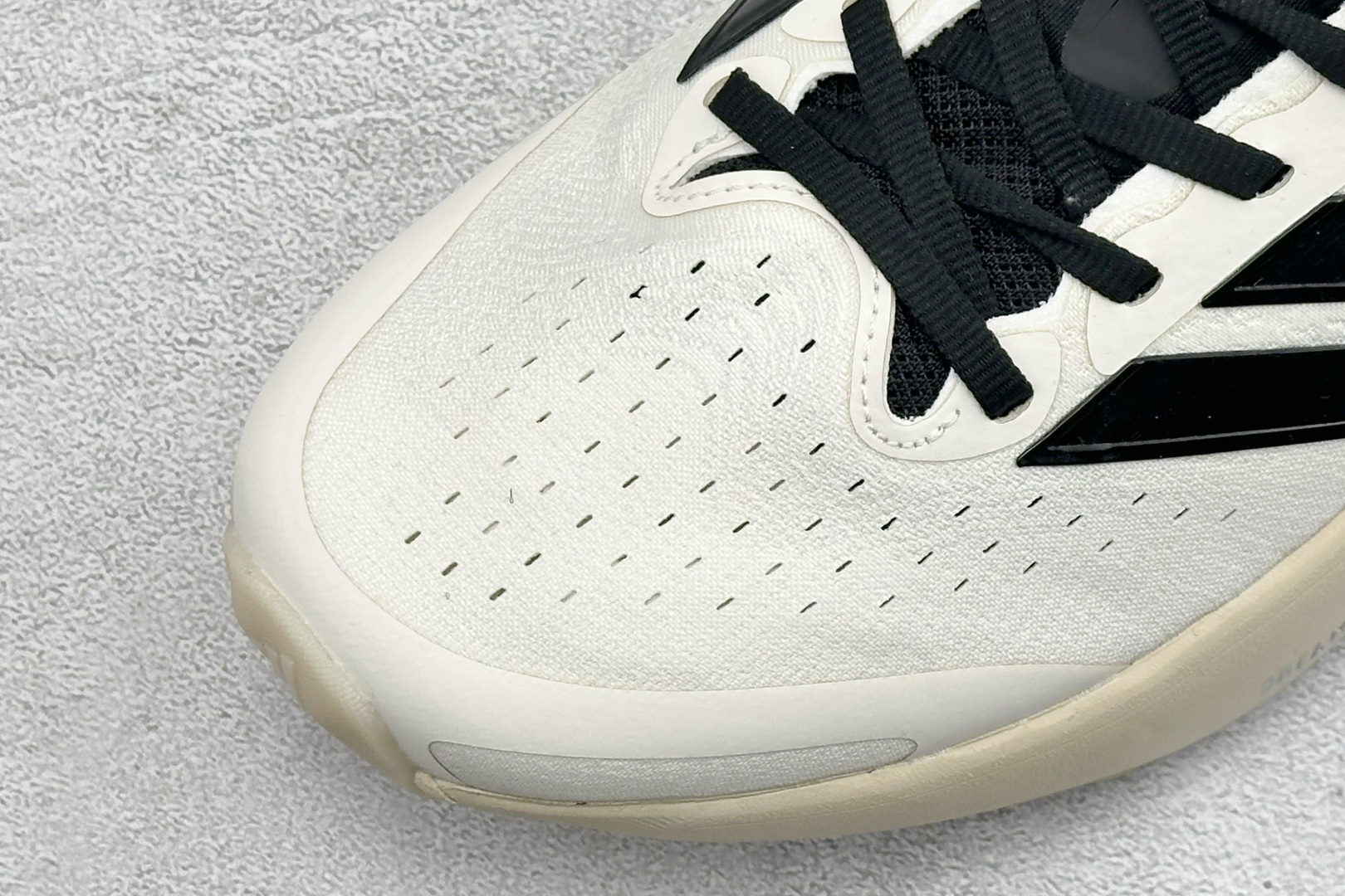 180 AD SUPERNOVA SOLUTIONE 3 M 阿迪超轻透气缓震跑鞋 联名款 KK1203-Chinese UA Cheap High Quatity Brand Clothes Bags handbags Sneakers wholesale wholesaler seller from China Factory suppliers Fashion Clothing Shoes best Quality Beautiful Price 180 AD SUPERNOVA SOLUTIONE 3 M 阿迪超轻透气缓震跑鞋 联名款 KK1203