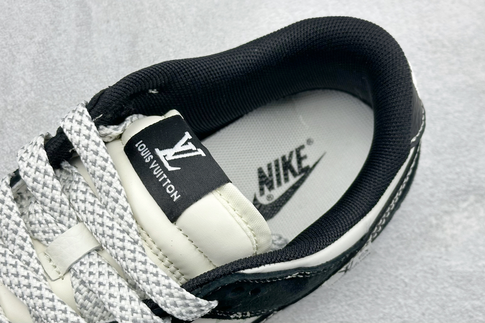 260 Nike Dunk Low Retro LV联名 周年高端定制 低帮休闲板鞋 YX5066-392-Chinese UA Cheap High Quatity Brand Clothes Bags handbags Sneakers wholesale wholesaler seller from China Factory suppliers Fashion Clothing Shoes best Quality Beautiful Price 260 Nike Dunk Low Retro LV联名 周年高端定制 低帮休闲板鞋 YX5066-392