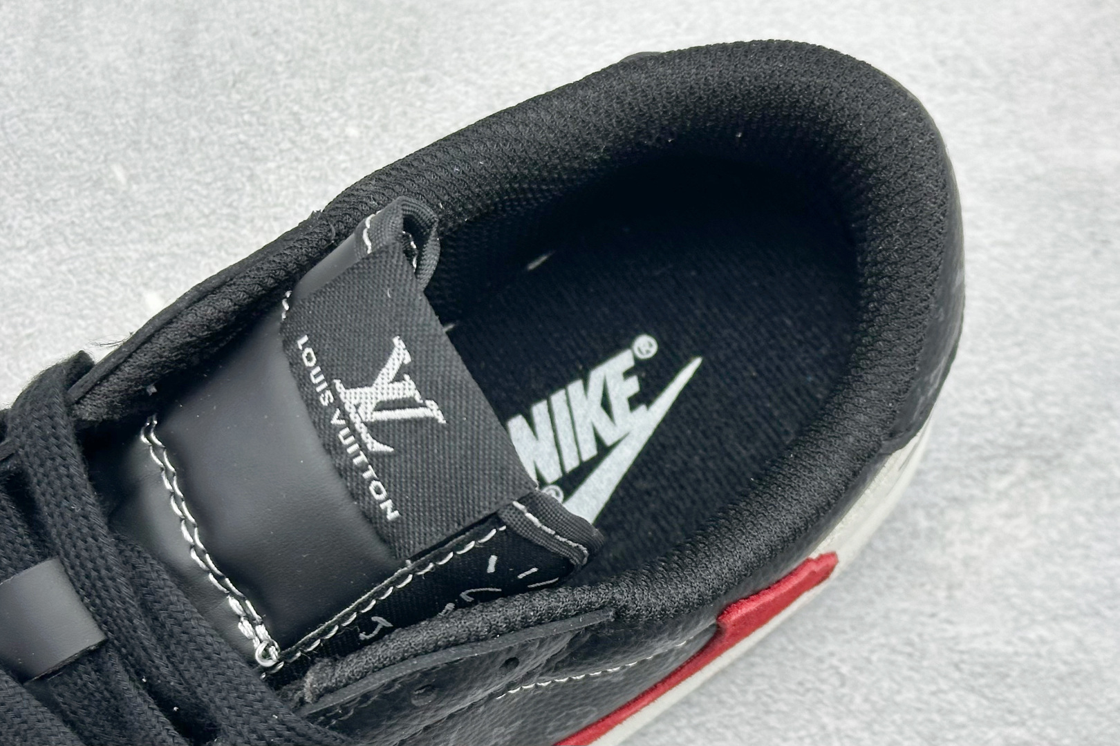 Air Jordan 1 Low AJ1 乔1 LV联名 高端定制 倒钩低帮复古篮球鞋 DZ2688-116-Top High Quatity Cheap Sneakers Fashion Clothing Clothes Bags handbags Shoes of all Brand wholesale With The best Quality And Beautiful Price from China Factory Chinese suppliers wholesaler seller Air Jordan 1 Low AJ1 乔1 LV联名 高端定制 倒钩低帮复古篮球鞋 DZ2688-116