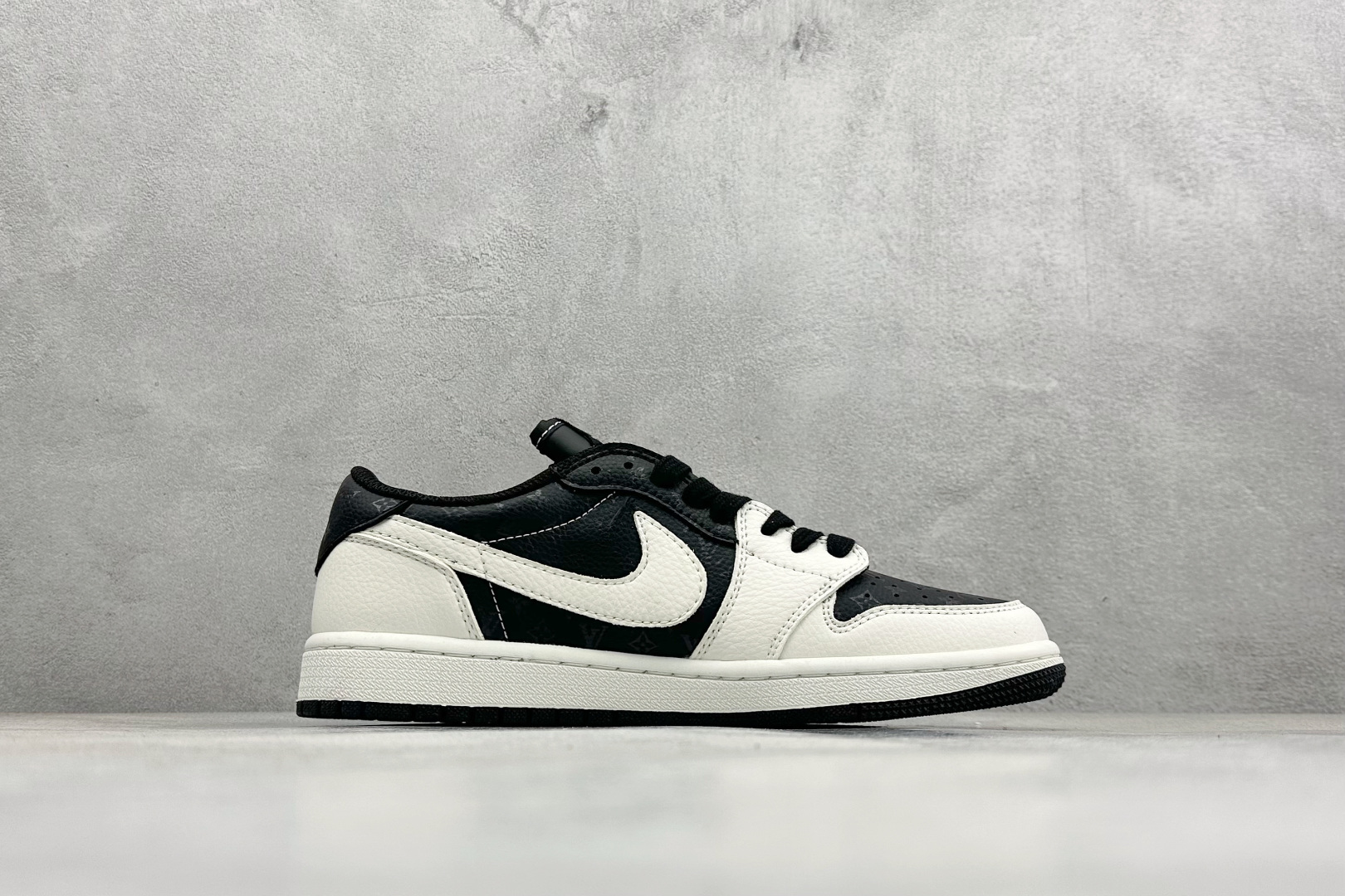 Air Jordan 1 Low AJ1 乔1 LV联名 高端定制 倒钩低帮复古篮球鞋 DZ2688-116-Top High Quatity Cheap Sneakers Fashion Clothing Clothes Bags handbags Shoes of all Brand wholesale With The best Quality And Beautiful Price from China Factory Chinese suppliers wholesaler seller Air Jordan 1 Low AJ1 乔1 LV联名 高端定制 倒钩低帮复古篮球鞋 DZ2688-116