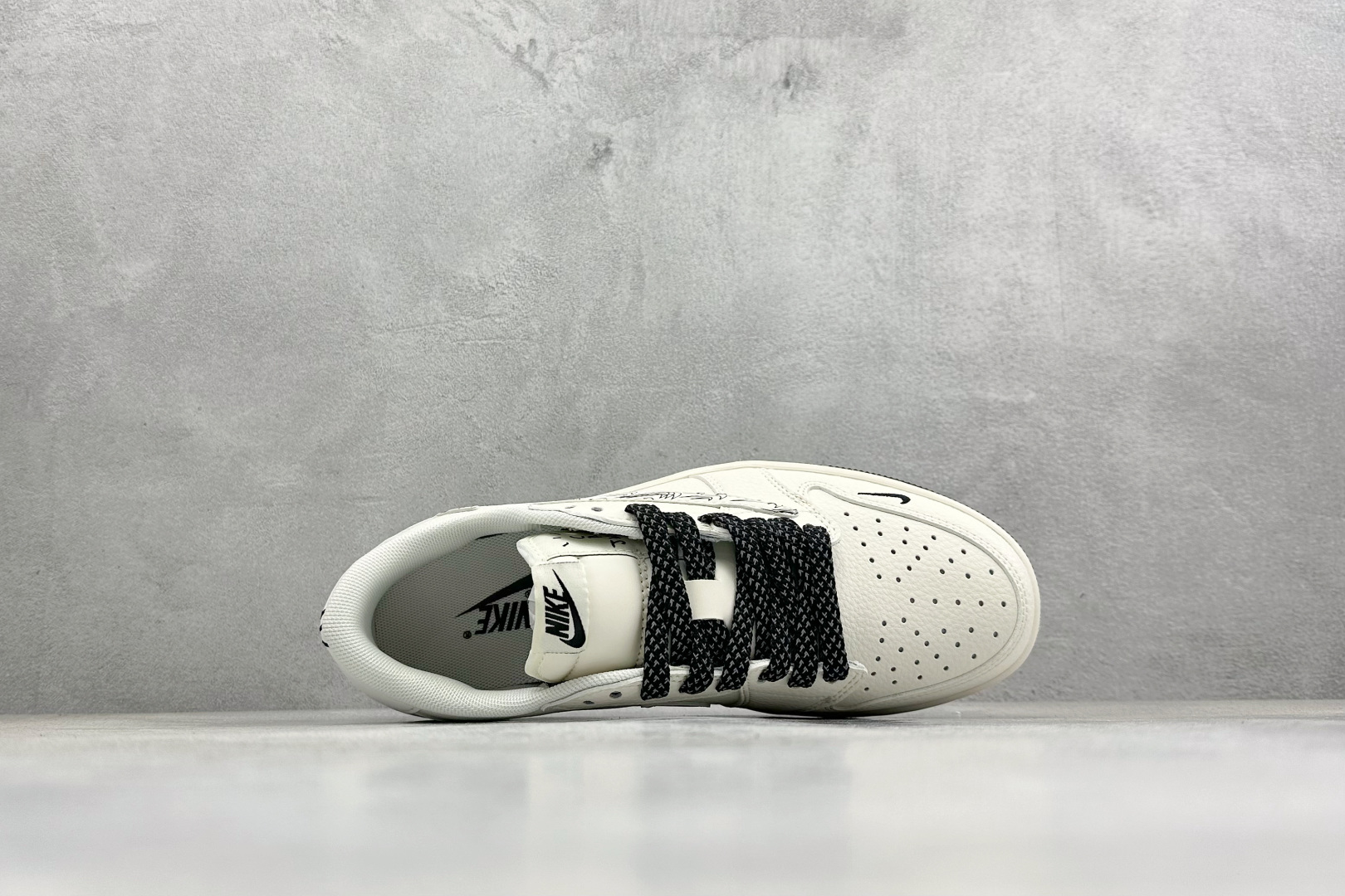 Air Jordan 1 Low AJ1 乔1 NIKE联名 高端定制 倒钩低帮复古篮球鞋 HH7518-091-Top High Quatity Cheap Sneakers Fashion Clothing Clothes Bags handbags Shoes of all Brand wholesale With The best Quality And Beautiful Price from China Factory Chinese suppliers wholesaler seller Air Jordan 1 Low AJ1 乔1 NIKE联名 高端定制 倒钩低帮复古篮球鞋 HH7518-091