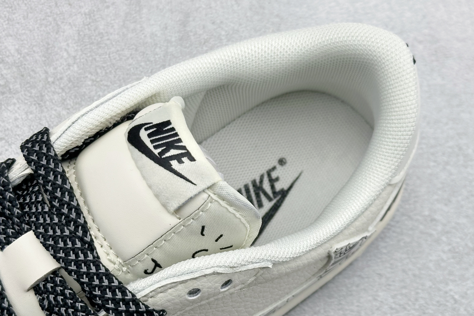 Air Jordan 1 Low AJ1 乔1 NIKE联名 高端定制 倒钩低帮复古篮球鞋 HH7518-091-Top High Quatity Cheap Sneakers Fashion Clothing Clothes Bags handbags Shoes of all Brand wholesale With The best Quality And Beautiful Price from China Factory Chinese suppliers wholesaler seller Air Jordan 1 Low AJ1 乔1 NIKE联名 高端定制 倒钩低帮复古篮球鞋 HH7518-091
