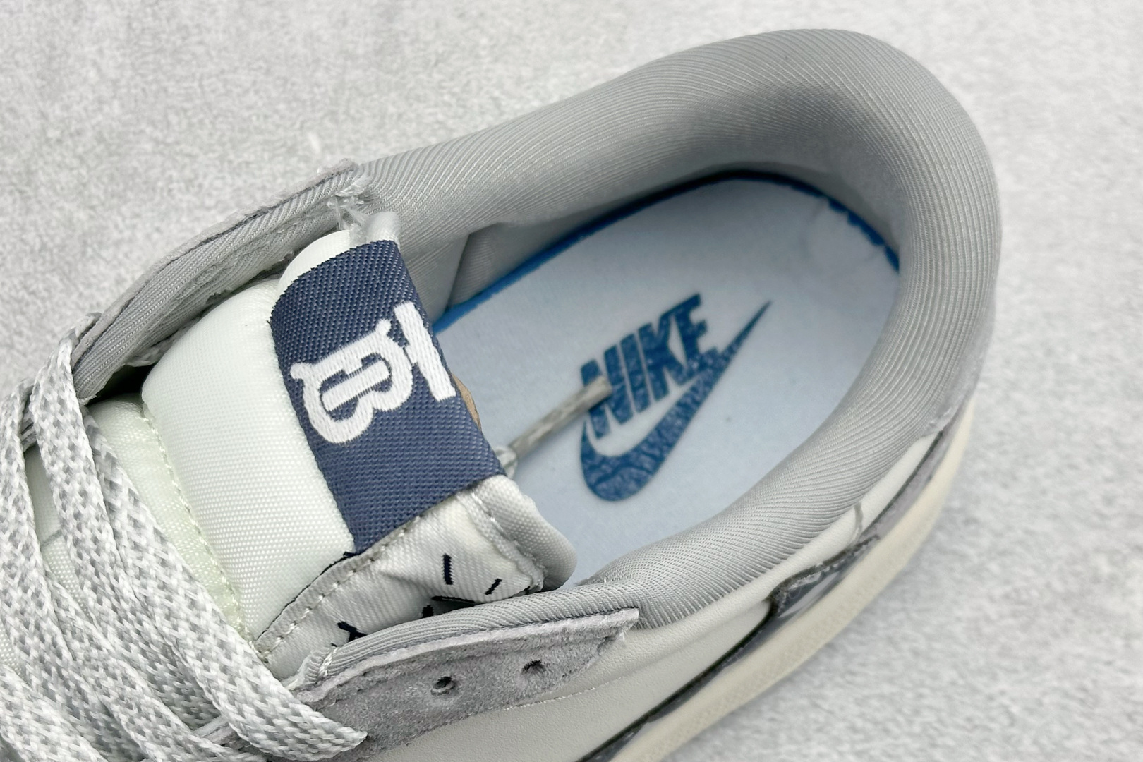 Air Jordan 1 Low AJ1 乔1 巴宝莉联名 高端定制 倒钩低帮复古篮球鞋 LD2028-076-Top High Quatity Cheap Sneakers Fashion Clothing Clothes Bags handbags Shoes of all Brand wholesale With The best Quality And Beautiful Price from China Factory Chinese suppliers wholesaler seller Air Jordan 1 Low AJ1 乔1 巴宝莉联名 高端定制 倒钩低帮复古篮球鞋 LD2028-076