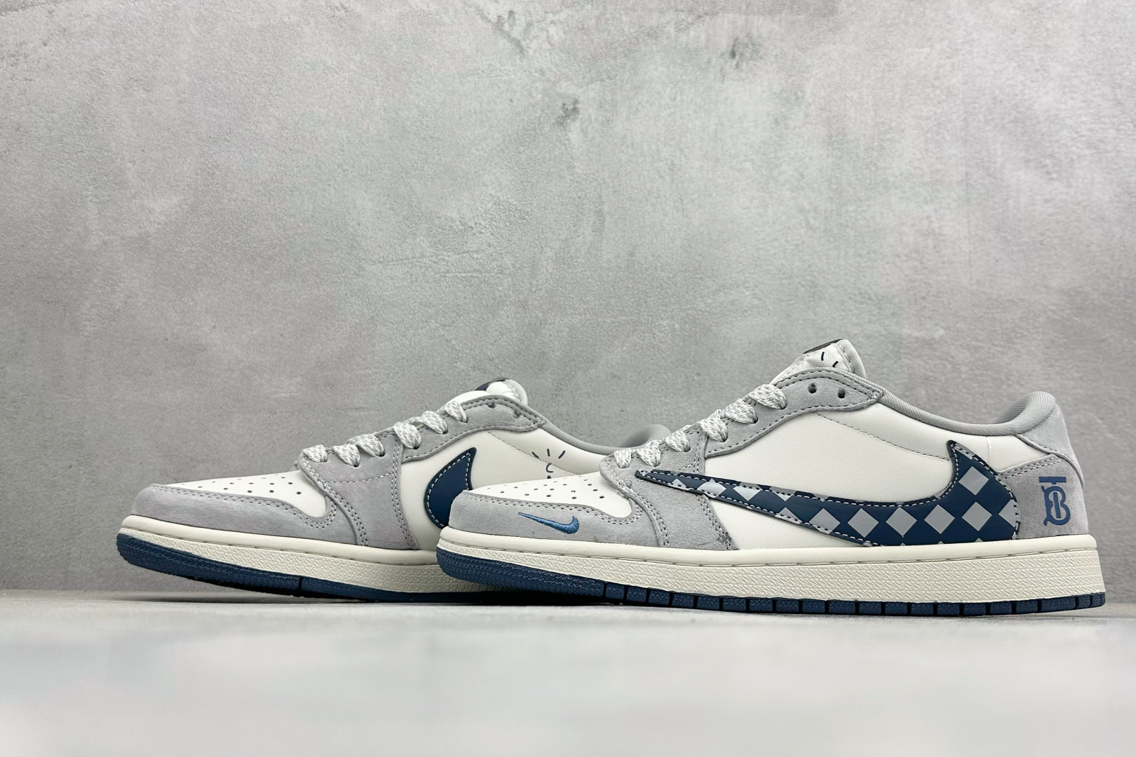Air Jordan 1 Low AJ1 乔1 巴宝莉联名 高端定制 倒钩低帮复古篮球鞋 LD2028-076-Top High Quatity Cheap Sneakers Fashion Clothing Clothes Bags handbags Shoes of all Brand wholesale With The best Quality And Beautiful Price from China Factory Chinese suppliers wholesaler seller Air Jordan 1 Low AJ1 乔1 巴宝莉联名 高端定制 倒钩低帮复古篮球鞋 LD2028-076