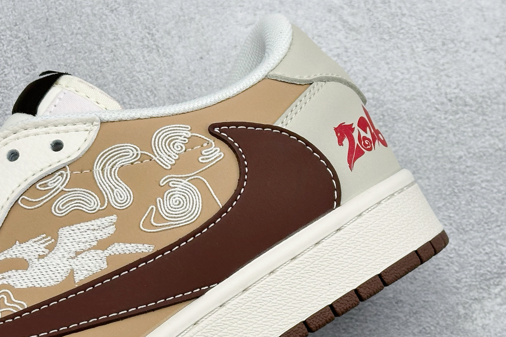 260 Air Jordan 1 Low AJ1 乔1 马年限定 高端定制 倒钩低帮复古篮球鞋 JY6988-146-Chinese UA Cheap High Quatity Brand Clothes Bags handbags Sneakers wholesale wholesaler seller from China Factory suppliers Fashion Clothing Shoes best Quality Beautiful Price 260 Air Jordan 1 Low AJ1 乔1 马年限定 高端定制 倒钩低帮复古篮球鞋 JY6988-146