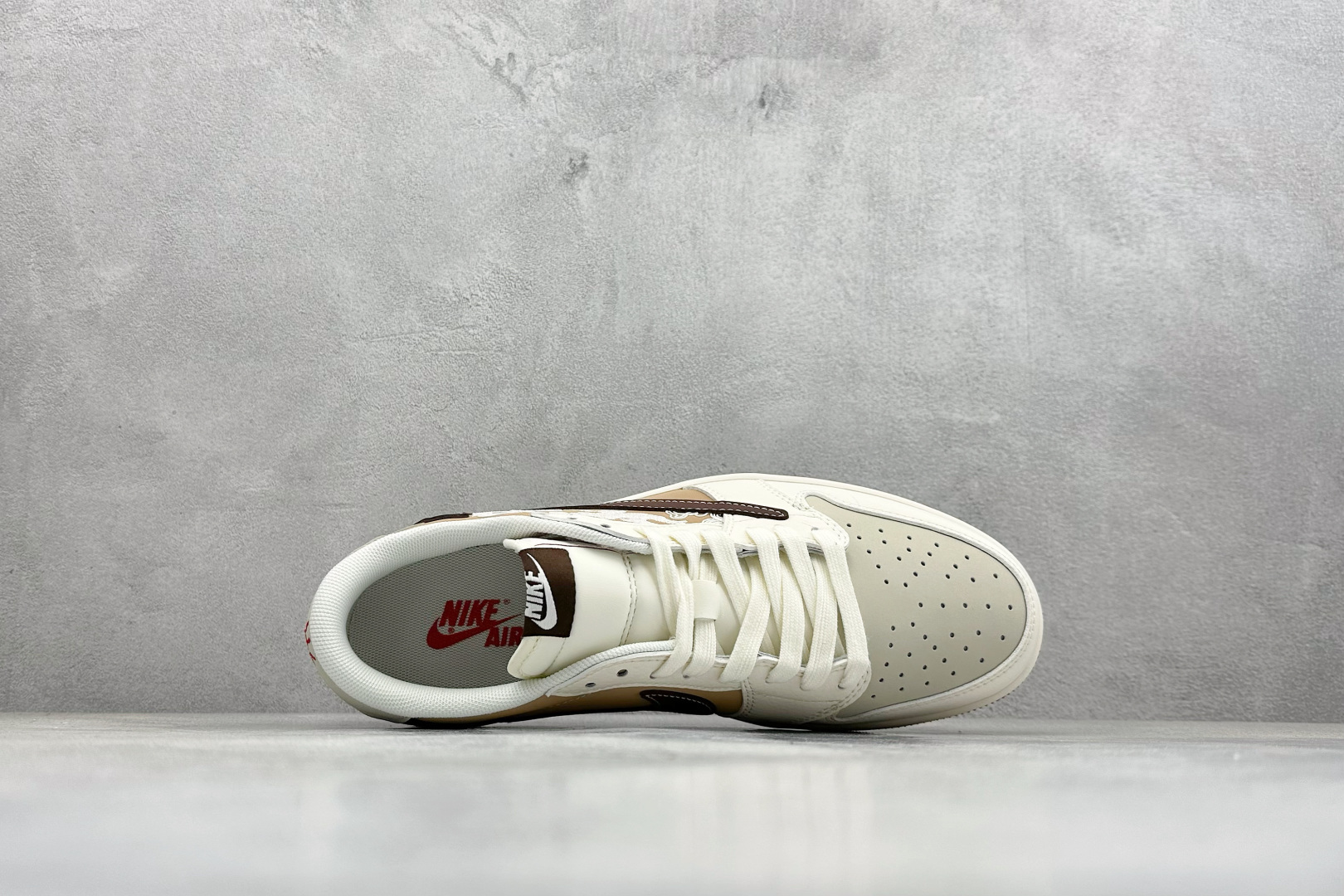 260 Air Jordan 1 Low AJ1 乔1 马年限定 高端定制 倒钩低帮复古篮球鞋 JY6988-146-Chinese UA Cheap High Quatity Brand Clothes Bags handbags Sneakers wholesale wholesaler seller from China Factory suppliers Fashion Clothing Shoes best Quality Beautiful Price 260 Air Jordan 1 Low AJ1 乔1 马年限定 高端定制 倒钩低帮复古篮球鞋 JY6988-146