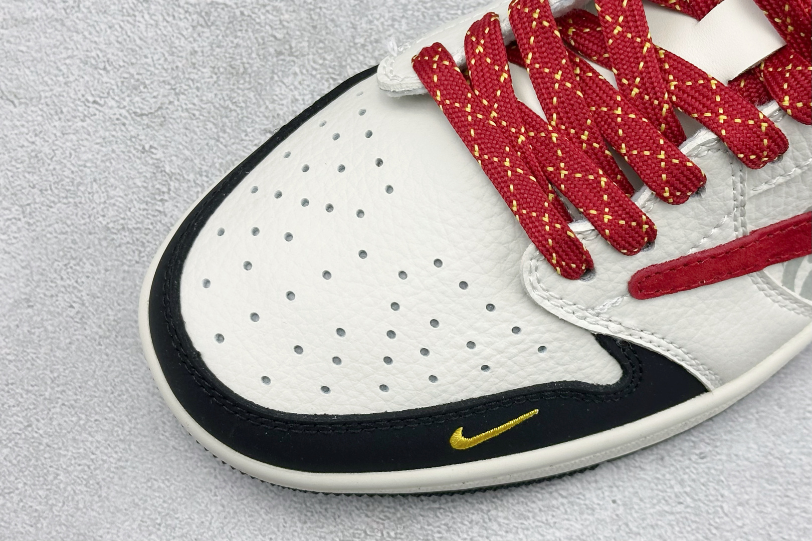 260 Air Jordan 1 Low AJ1 乔1 马年限定 高端定制 倒钩低帮复古篮球鞋 DF61-9001-Chinese UA Cheap High Quatity Brand Clothes Bags handbags Sneakers wholesale wholesaler seller from China Factory suppliers Fashion Clothing Shoes best Quality Beautiful Price 260 Air Jordan 1 Low AJ1 乔1 马年限定 高端定制 倒钩低帮复古篮球鞋 DF61-9001