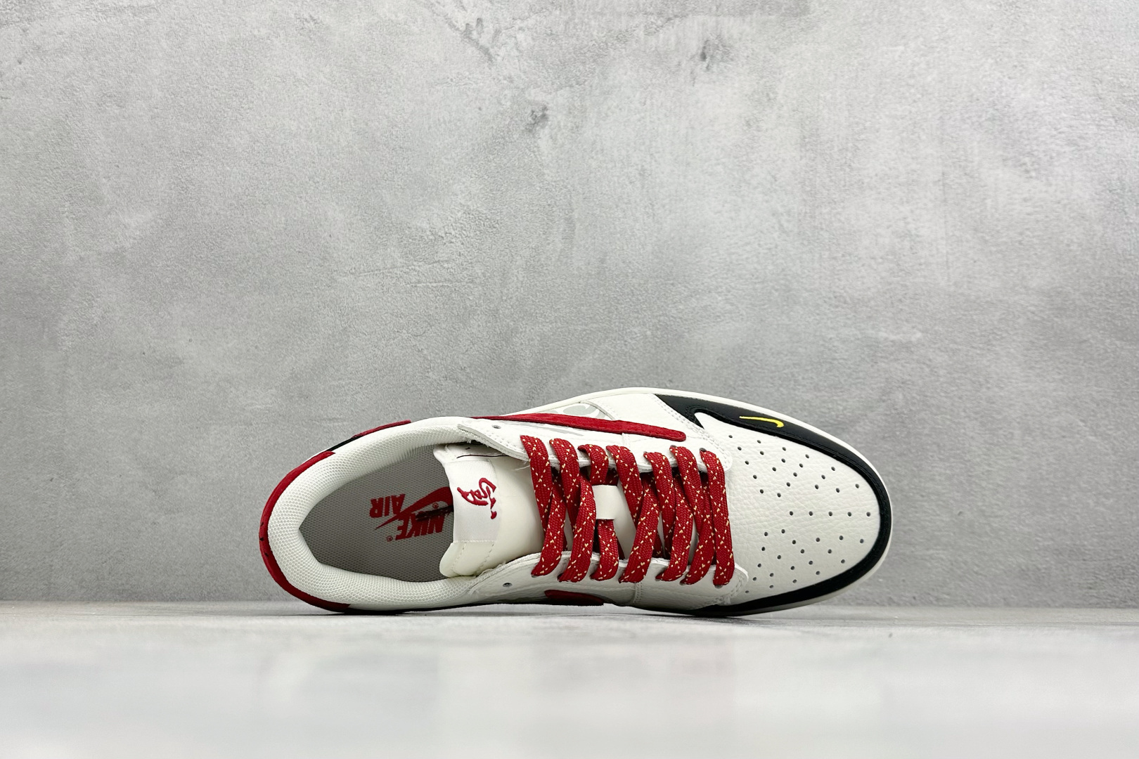 260 Air Jordan 1 Low AJ1 乔1 马年限定 高端定制 倒钩低帮复古篮球鞋 DF61-9001-Chinese UA Cheap High Quatity Brand Clothes Bags handbags Sneakers wholesale wholesaler seller from China Factory suppliers Fashion Clothing Shoes best Quality Beautiful Price 260 Air Jordan 1 Low AJ1 乔1 马年限定 高端定制 倒钩低帮复古篮球鞋 DF61-9001