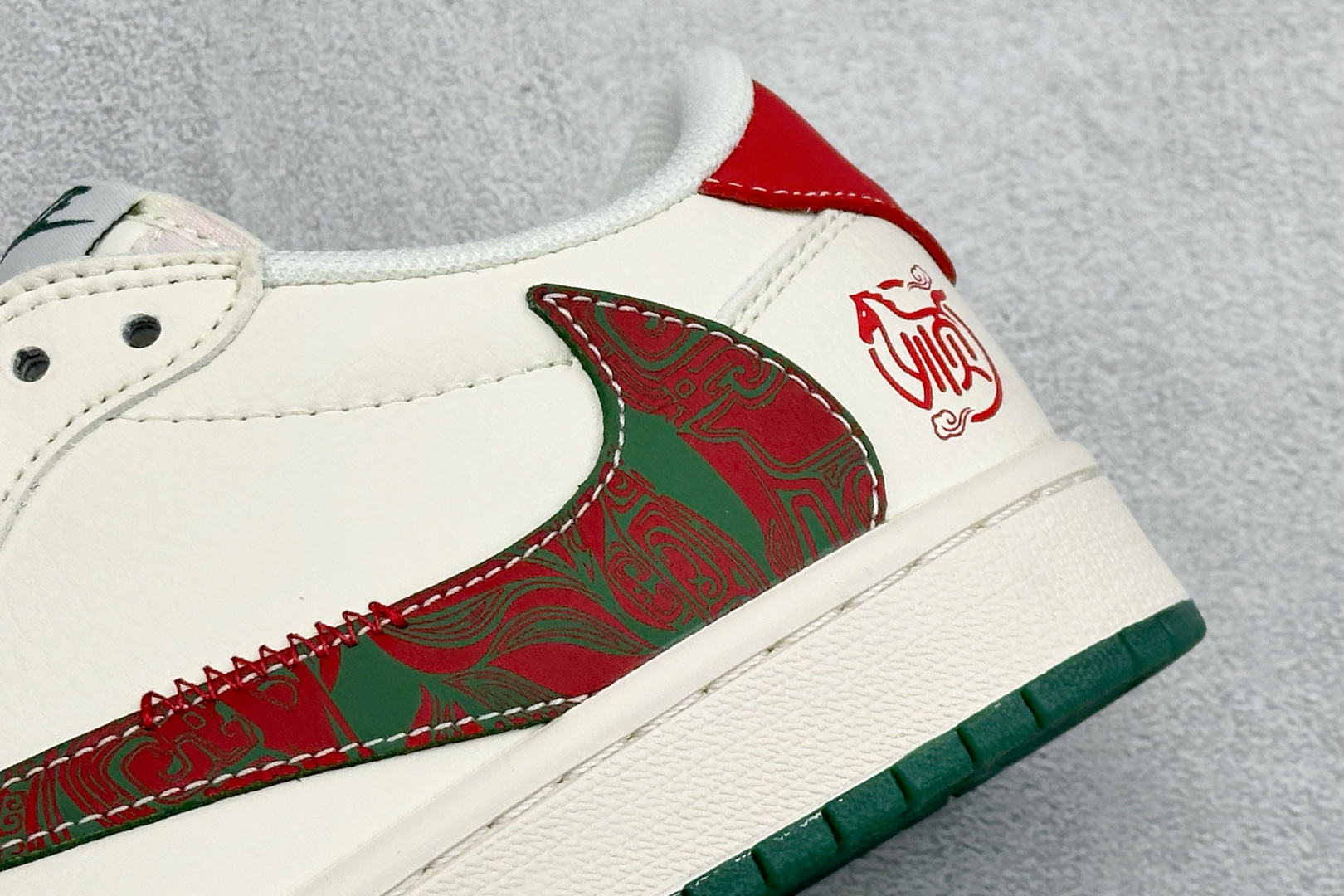 260 Air Jordan 1 Low AJ1 乔1 马年限定 高端定制 倒钩低帮复古篮球鞋 SD6868-118-Chinese UA Cheap High Quatity Brand Clothes Bags handbags Sneakers wholesale wholesaler seller from China Factory suppliers Fashion Clothing Shoes best Quality Beautiful Price 260 Air Jordan 1 Low AJ1 乔1 马年限定 高端定制 倒钩低帮复古篮球鞋 SD6868-118