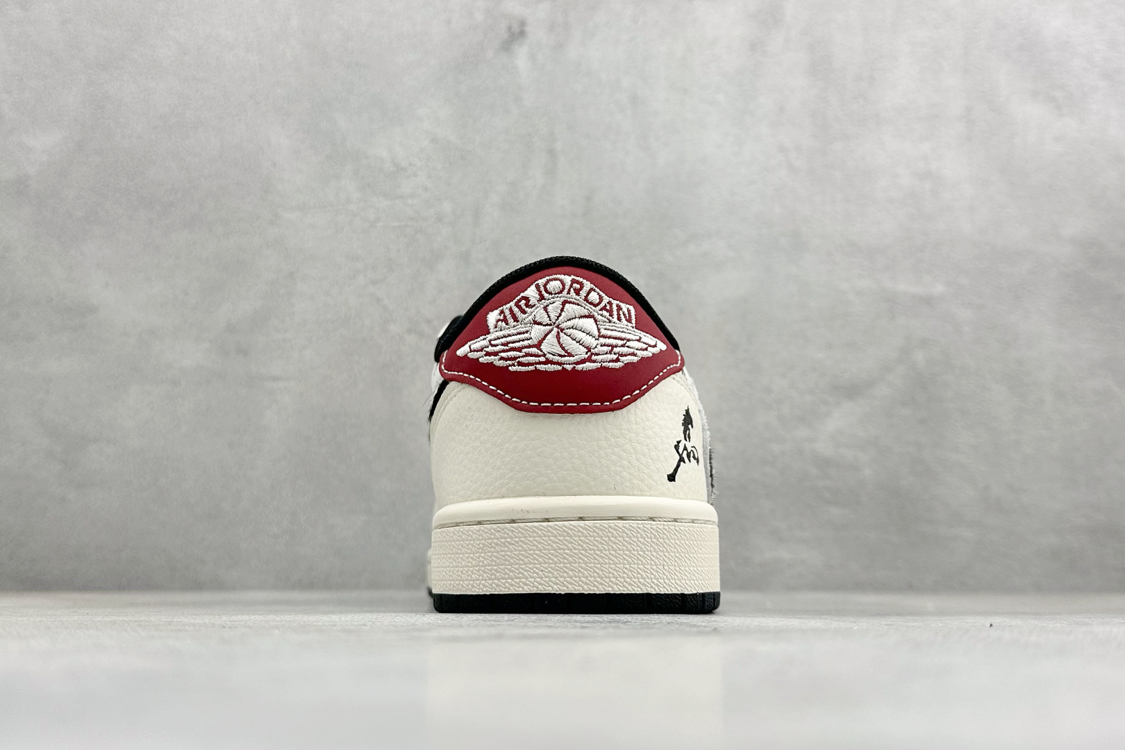 Air Jordan 1 Low AJ1 乔1 马年限定 高端定制 倒钩低帮复古篮球鞋 XT6998-113-Top High Quatity Cheap Sneakers Fashion Clothing Clothes Bags handbags Shoes of all Brand wholesale With The best Quality And Beautiful Price from China Factory Chinese suppliers wholesaler seller Air Jordan 1 Low AJ1 乔1 马年限定 高端定制 倒钩低帮复古篮球鞋 XT6998-113