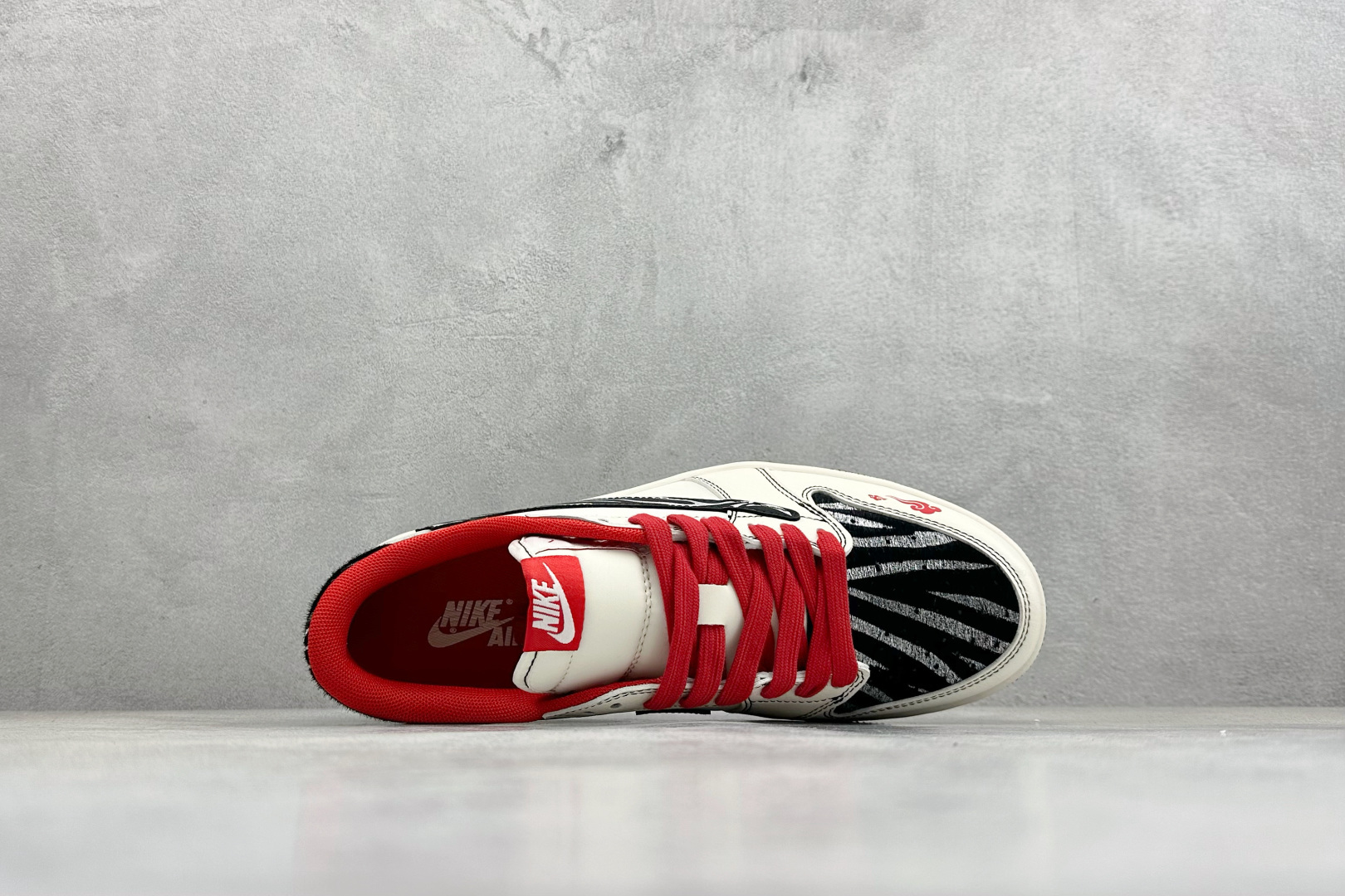 260 Air Jordan 1 Low AJ1 乔1 马年限定 高端定制 倒钩低帮复古篮球鞋 JJ2508-103-Chinese UA Cheap High Quatity Brand Clothes Bags handbags Sneakers wholesale wholesaler seller from China Factory suppliers Fashion Clothing Shoes best Quality Beautiful Price 260 Air Jordan 1 Low AJ1 乔1 马年限定 高端定制 倒钩低帮复古篮球鞋 JJ2508-103
