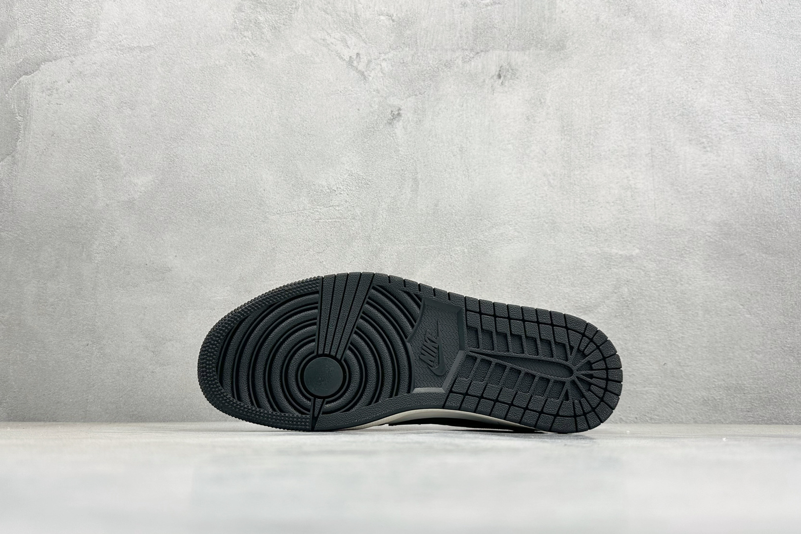 260 Air Jordan 1 Low AJ1 乔1 马年限定 高端定制 倒钩低帮复古篮球鞋 JJ2508-103-Chinese UA Cheap High Quatity Brand Clothes Bags handbags Sneakers wholesale wholesaler seller from China Factory suppliers Fashion Clothing Shoes best Quality Beautiful Price 260 Air Jordan 1 Low AJ1 乔1 马年限定 高端定制 倒钩低帮复古篮球鞋 JJ2508-103