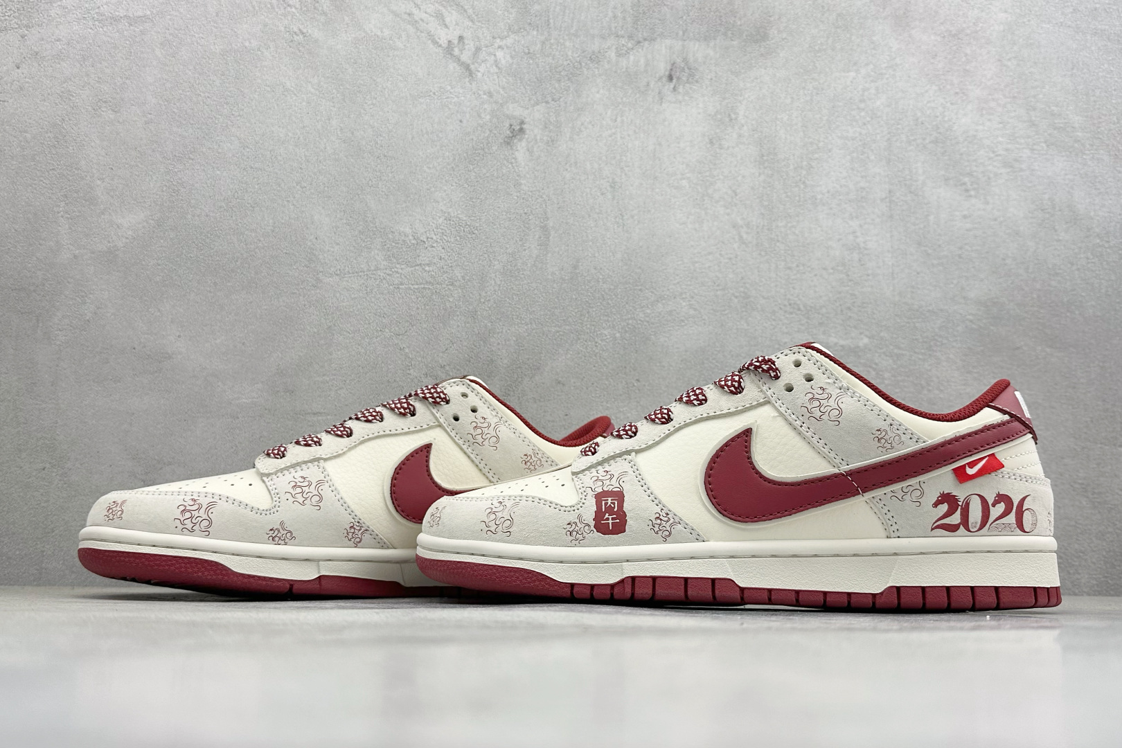 260 Nike SB Dunk Low RETRO 马年限定 高端定制 低帮休闲板鞋 KG6699-F18-Chinese UA Cheap High Quatity Brand Clothes Bags handbags Sneakers wholesale wholesaler seller from China Factory suppliers Fashion Clothing Shoes best Quality Beautiful Price 260 Nike SB Dunk Low RETRO 马年限定 高端定制 低帮休闲板鞋 KG6699-F18