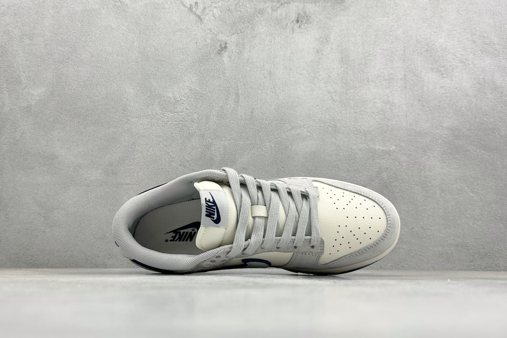 Nike SB Dunk Low RETRO 2026马年限定 高端定制 低帮休闲板鞋 MY9969-901 Nike SB Dunk Low RETRO 2026马年限定 高端定制 低帮休闲板鞋 MY9969-901