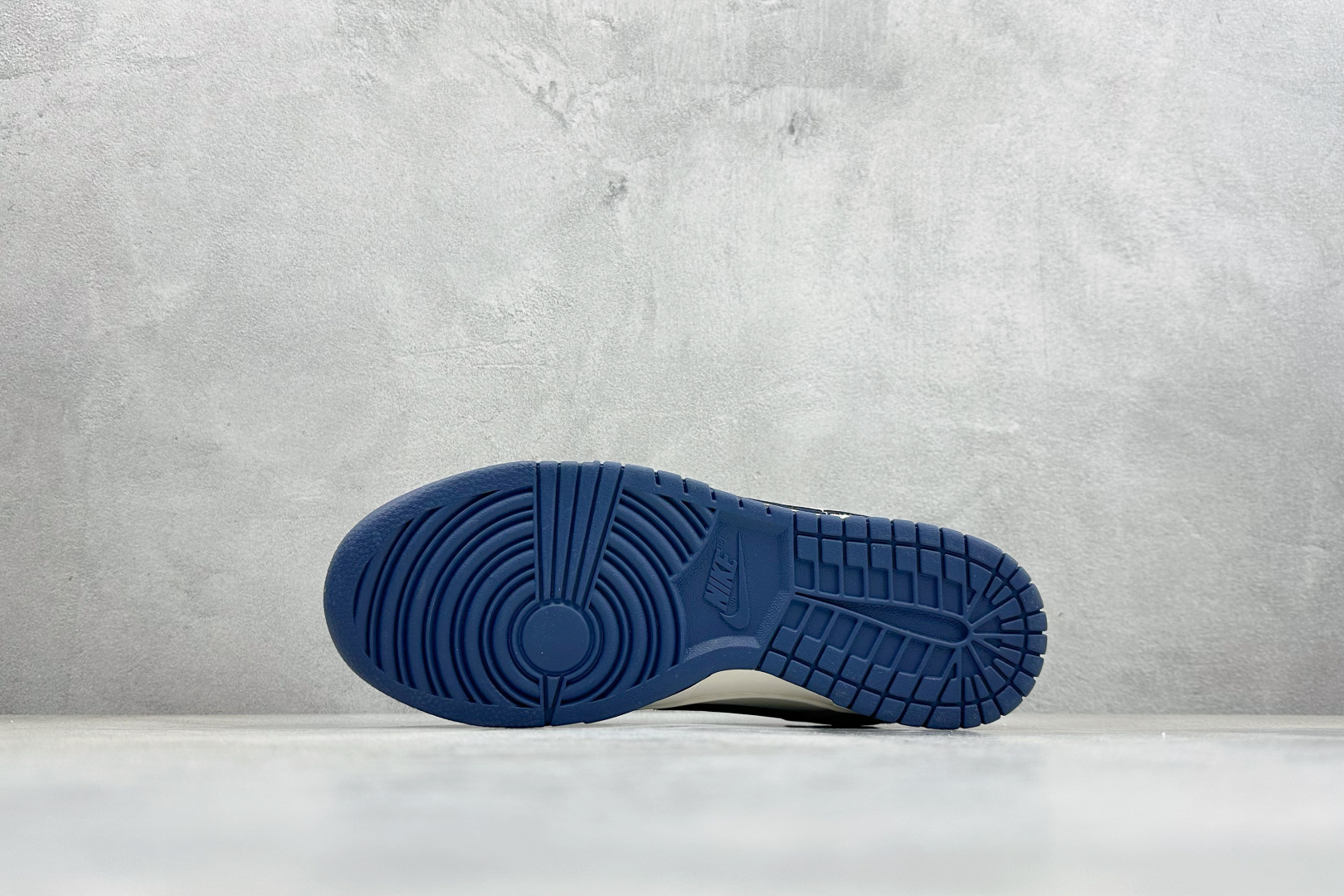 Nike SB Dunk Low RETRO 2026马年限定 高端定制 低帮休闲板鞋 MY9969-901 Nike SB Dunk Low RETRO 2026马年限定 高端定制 低帮休闲板鞋 MY9969-901