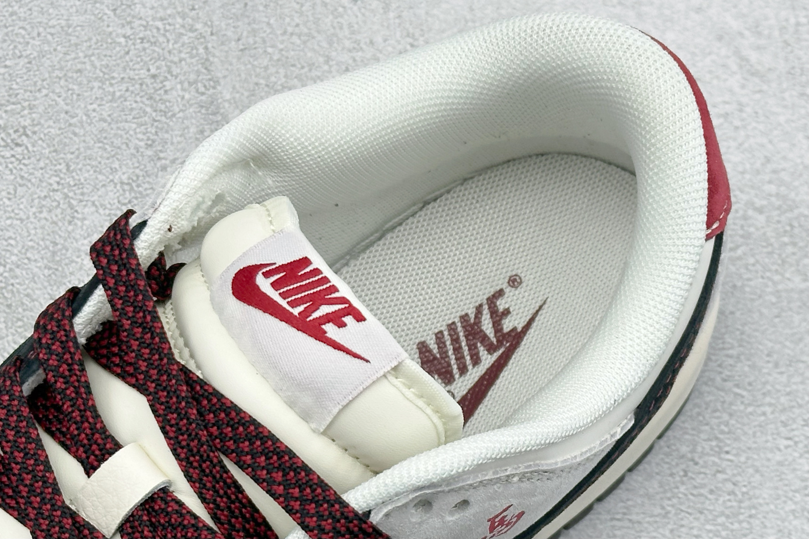 Nike SB Dunk Low RETRO 2026马年限定 高端定制 低帮休闲板鞋 ZH2598-807-Top High Quatity Cheap Sneakers Fashion Clothing Clothes Bags handbags Shoes of all Brand wholesale With The best Quality And Beautiful Price from China Factory Chinese suppliers wholesaler seller Nike SB Dunk Low RETRO 2026马年限定 高端定制 低帮休闲板鞋 ZH2598-807