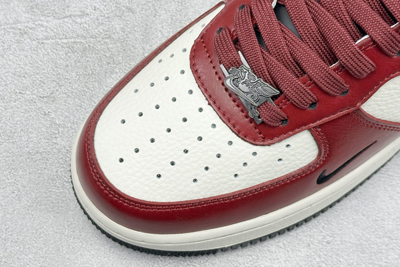 SC版Nike Air Force 1'07 Low 马年限定 栆红奶白 空军一号低帮休闲板鞋 HF3148-102-Top High Quatity Cheap Sneakers Fashion Clothing Clothes Bags handbags Shoes of all Brand wholesale With The best Quality And Beautiful Price from China Factory Chinese suppliers wholesaler seller SC版Nike Air Force 1'07 Low 马年限定 栆红奶白 空军一号低帮休闲板鞋 HF3148-102