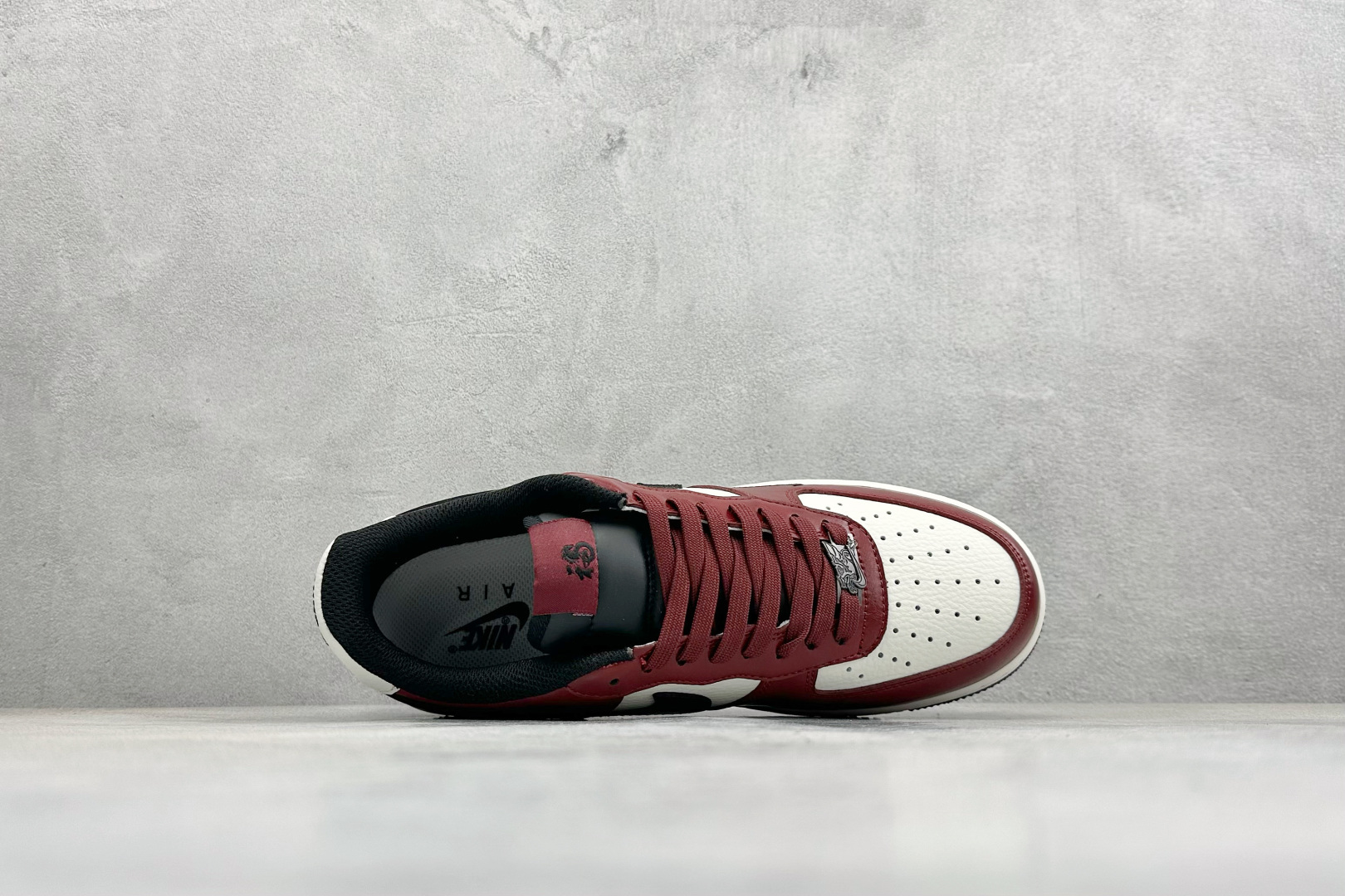 SC版Nike Air Force 1'07 Low 马年限定 栆红奶白 空军一号低帮休闲板鞋 HF3148-102-Top High Quatity Cheap Sneakers Fashion Clothing Clothes Bags handbags Shoes of all Brand wholesale With The best Quality And Beautiful Price from China Factory Chinese suppliers wholesaler seller SC版Nike Air Force 1'07 Low 马年限定 栆红奶白 空军一号低帮休闲板鞋 HF3148-102