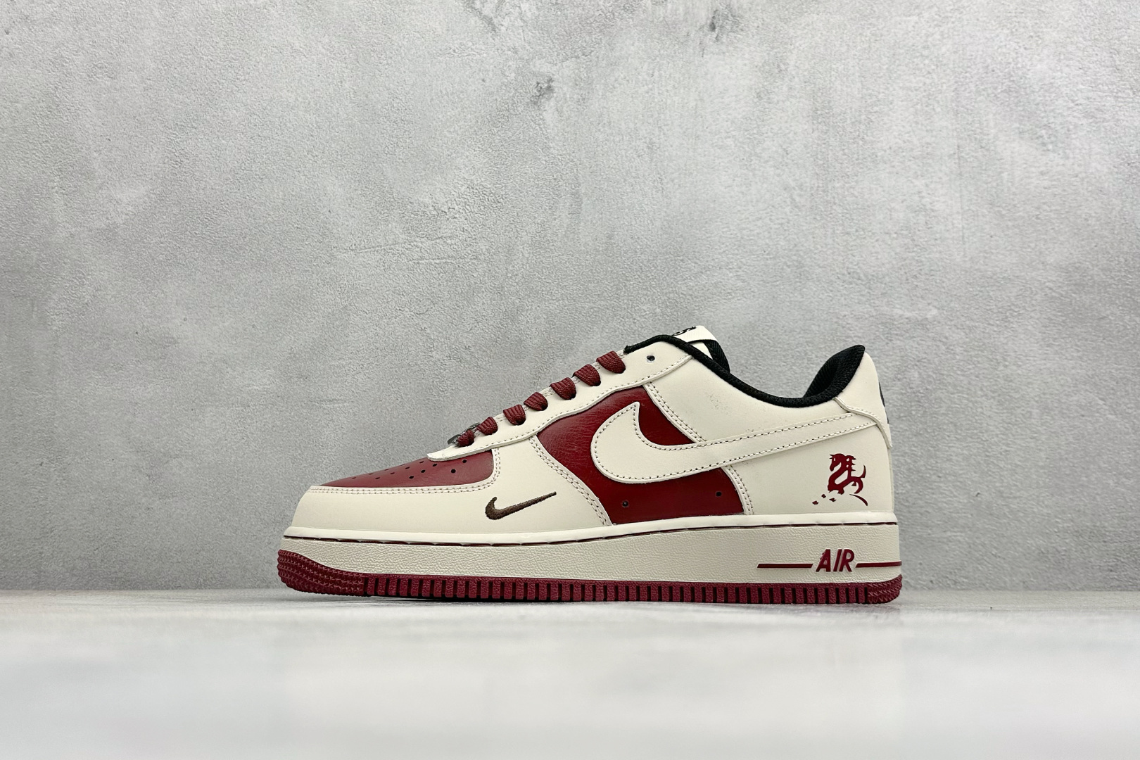 SC版Nike Air Force 1’07 Low 马年限定 米脂胭红 空军一号低帮休闲板鞋 NH0601-514 SC版Nike Air Force 1’07 Low 马年限定 米脂胭红 空军一号低帮休闲板鞋 NH0601-514