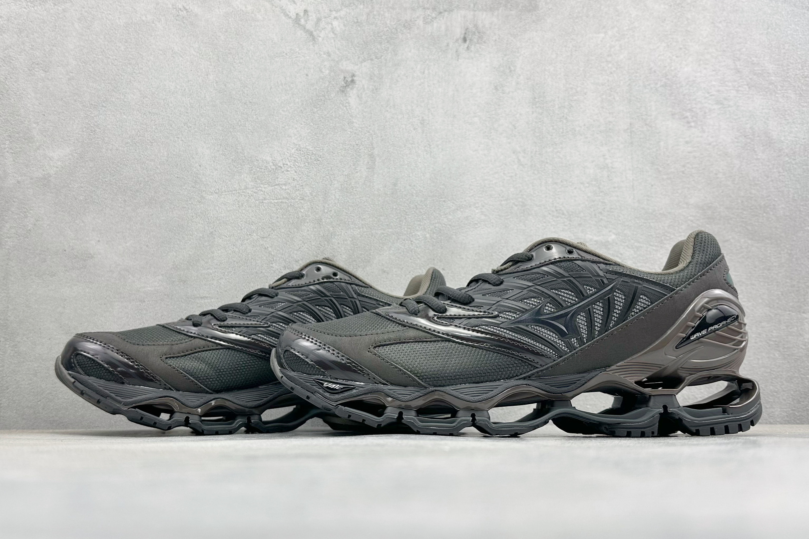 260 Mizuno 美津侬 WAVE PROPHECY LS 复古时尚休闲舒适运动跑步鞋 D1GD24-Chinese UA Cheap High Quatity Brand Clothes Bags handbags Sneakers wholesale wholesaler seller from China Factory suppliers Fashion Clothing Shoes best Quality Beautiful Price 260 Mizuno 美津侬 WAVE PROPHECY LS 复古时尚休闲舒适运动跑步鞋 D1GD24