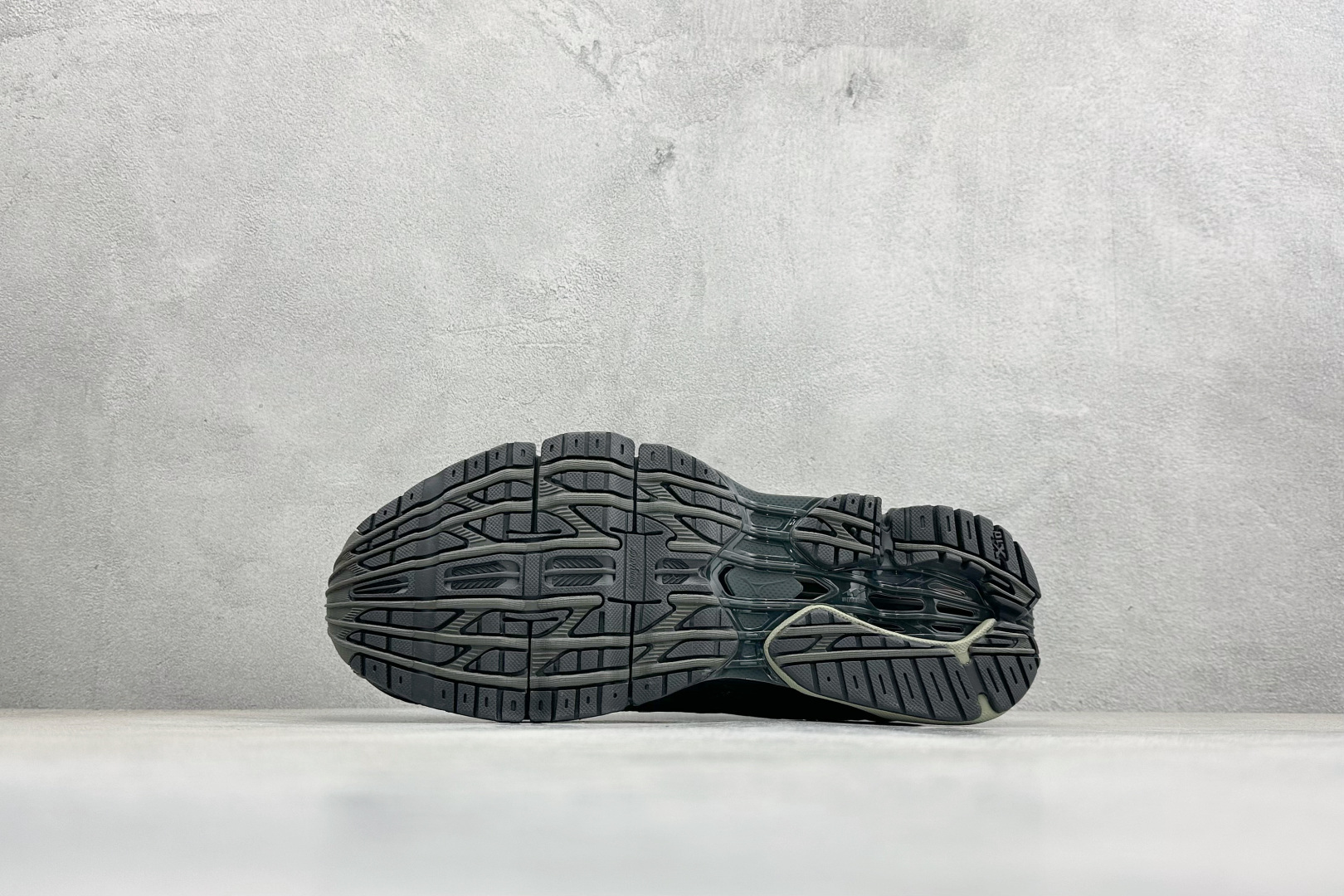 260 Mizuno 美津侬 WAVE PROPHECY LS 复古时尚休闲舒适运动跑步鞋 D1GD24-Chinese UA Cheap High Quatity Brand Clothes Bags handbags Sneakers wholesale wholesaler seller from China Factory suppliers Fashion Clothing Shoes best Quality Beautiful Price 260 Mizuno 美津侬 WAVE PROPHECY LS 复古时尚休闲舒适运动跑步鞋 D1GD24