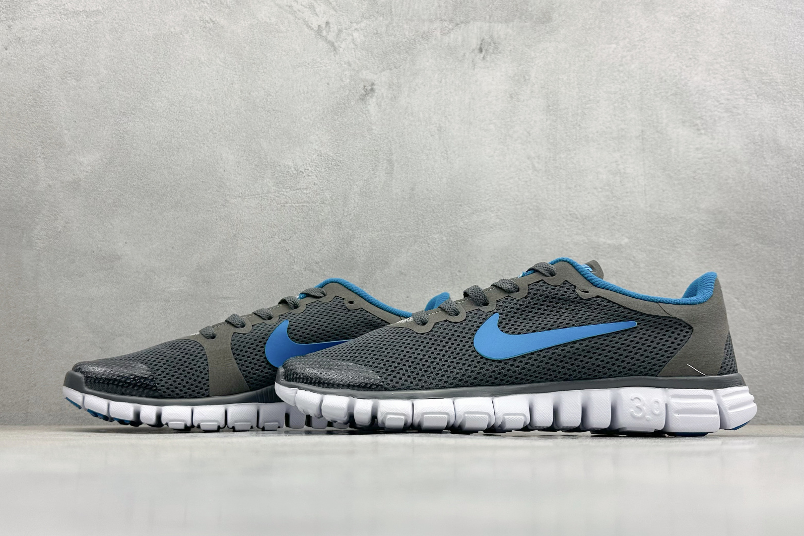 130 NIKE FREE 3.0 V2 耐克赤足轻便跑鞋 816568-006-Chinese UA Cheap High Quatity Brand Clothes Bags handbags Sneakers wholesale wholesaler seller from China Factory suppliers Fashion Clothing Shoes best Quality Beautiful Price 130 NIKE FREE 3.0 V2 耐克赤足轻便跑鞋 816568-006