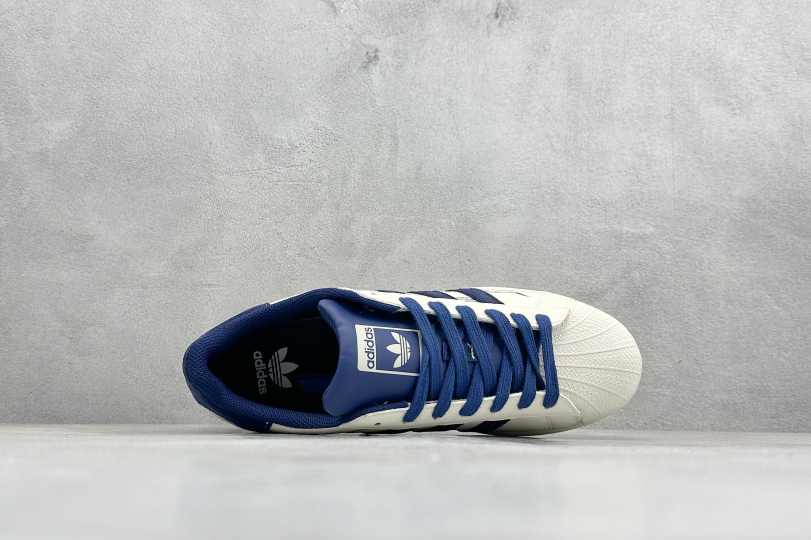 220 AD Originals Super马年限定 贝壳头板鞋 SD6827-Chinese UA Cheap High Quatity Brand Clothes Bags handbags Sneakers wholesale wholesaler seller from China Factory suppliers Fashion Clothing Shoes best Quality Beautiful Price 220 AD Originals Super马年限定 贝壳头板鞋 SD6827
