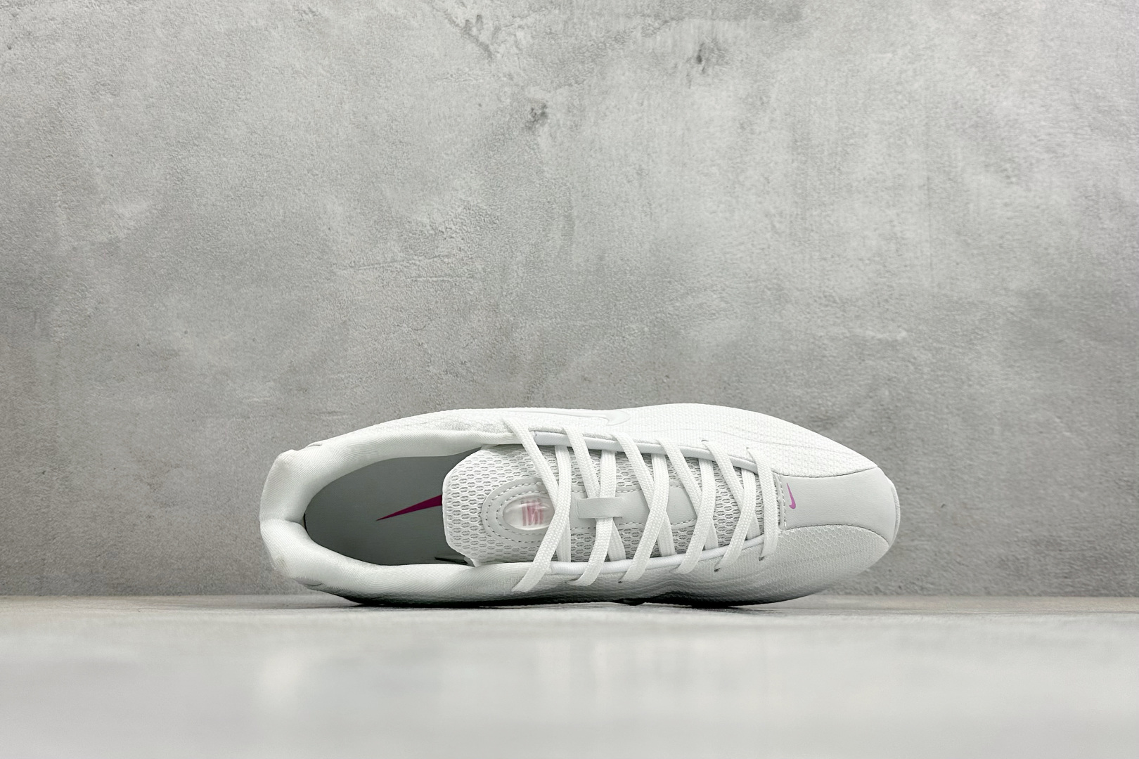 Nike Shox Z 耐克专利弹簧气柱跑步鞋 HQ7540-101-Top High Quatity Cheap Sneakers Fashion Clothing Clothes Bags handbags Shoes of all Brand wholesale With The best Quality And Beautiful Price from China Factory Chinese suppliers wholesaler seller Nike Shox Z 耐克专利弹簧气柱跑步鞋 HQ7540-101