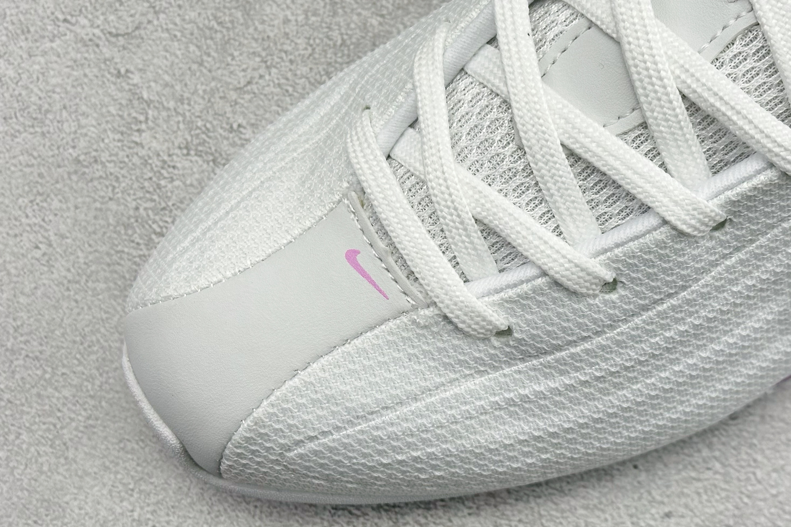 Nike Shox Z 耐克专利弹簧气柱跑步鞋 HQ7540-101-Top High Quatity Cheap Sneakers Fashion Clothing Clothes Bags handbags Shoes of all Brand wholesale With The best Quality And Beautiful Price from China Factory Chinese suppliers wholesaler seller Nike Shox Z 耐克专利弹簧气柱跑步鞋 HQ7540-101
