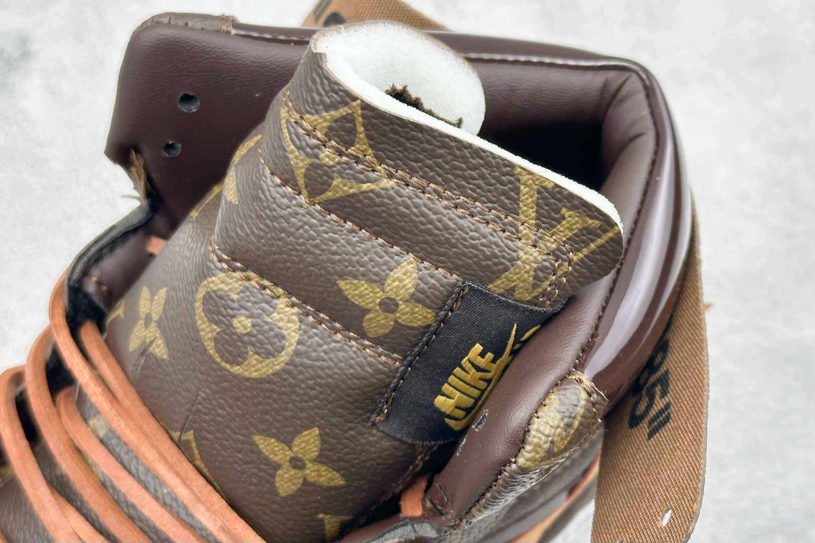 300 Louis Vuitton x OFF-WHITE x Air Jordan 1 三方联名 棕色 FP7069-300-Chinese UA Cheap High Quatity Brand Clothes Bags handbags Sneakers wholesale wholesaler seller from China Factory suppliers Fashion Clothing Shoes best Quality Beautiful Price 300 Louis Vuitton x OFF-WHITE x Air Jordan 1 三方联名 棕色 FP7069-300