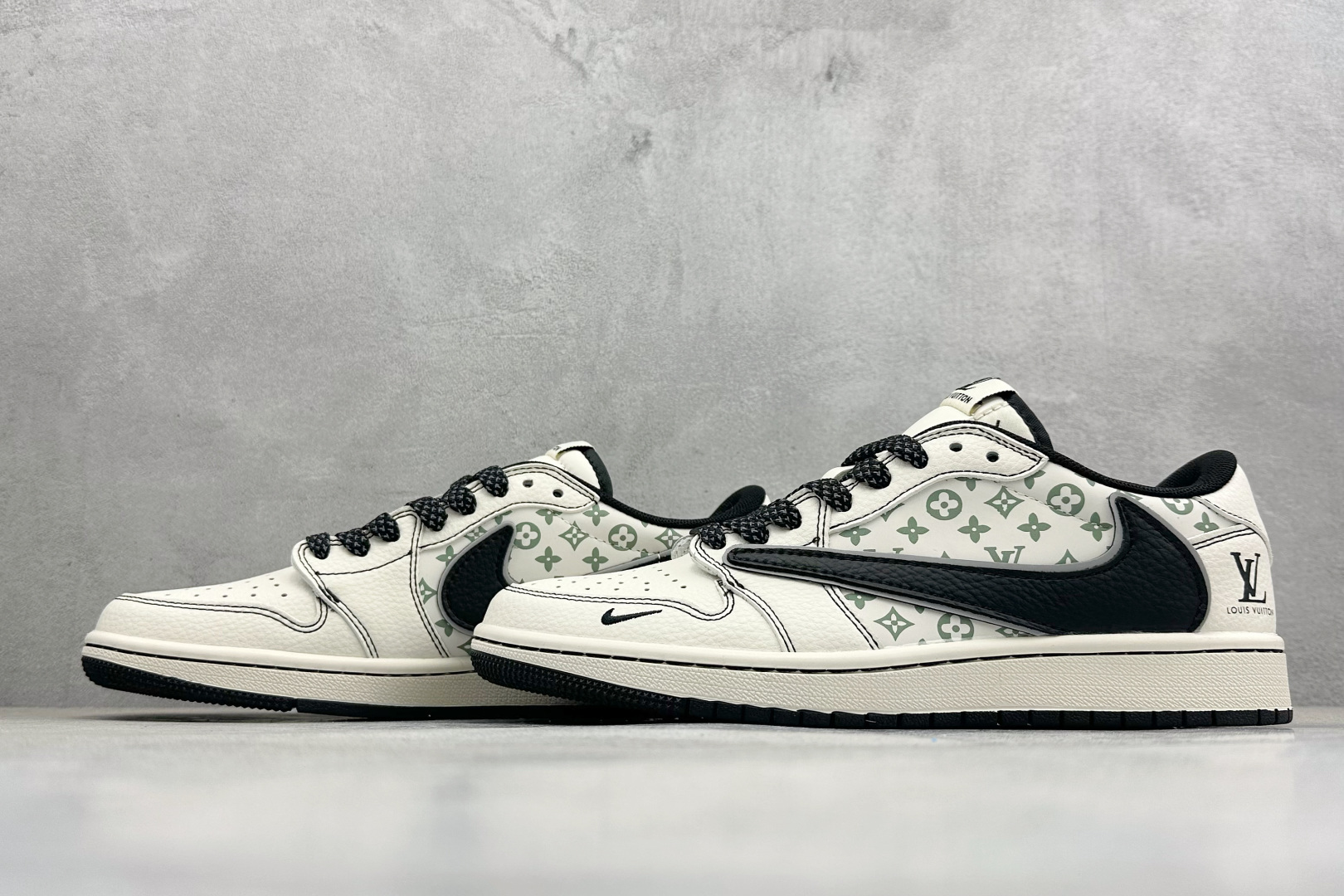 280 Travis Scott x Fragment Design x Air Jordan 1 Low SP AJ1 乔1米黑倒勾 低帮文化休闲板鞋 HH7518-090-Chinese UA Cheap High Quatity Brand Clothes Bags handbags Sneakers wholesale wholesaler seller from China Factory suppliers Fashion Clothing Shoes best Quality Beautiful Price 280 Travis Scott x Fragment Design x Air Jordan 1 Low SP AJ1 乔1米黑倒勾 低帮文化休闲板鞋 HH7518-090