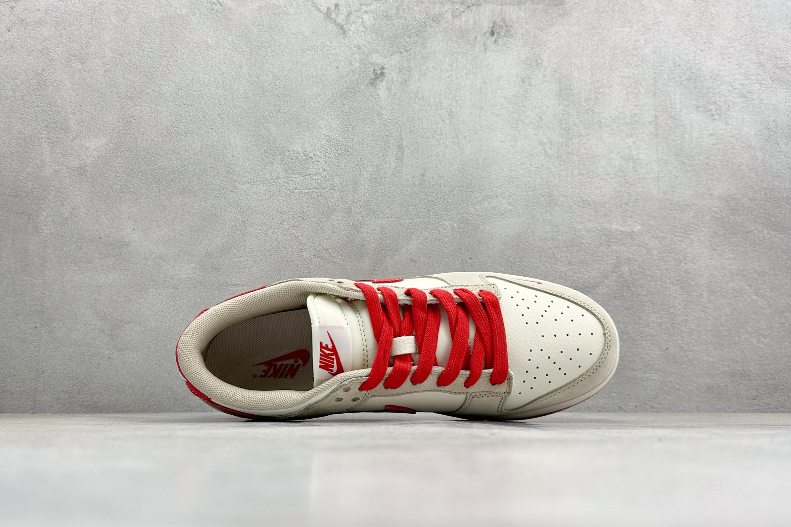 260 Nike SB Dunk Low RETRO 马年限定 高端定制 低帮休闲板鞋 XT6998-120-Chinese UA Cheap High Quatity Brand Clothes Bags handbags Sneakers wholesale wholesaler seller from China Factory suppliers Fashion Clothing Shoes best Quality Beautiful Price 260 Nike SB Dunk Low RETRO 马年限定 高端定制 低帮休闲板鞋 XT6998-120