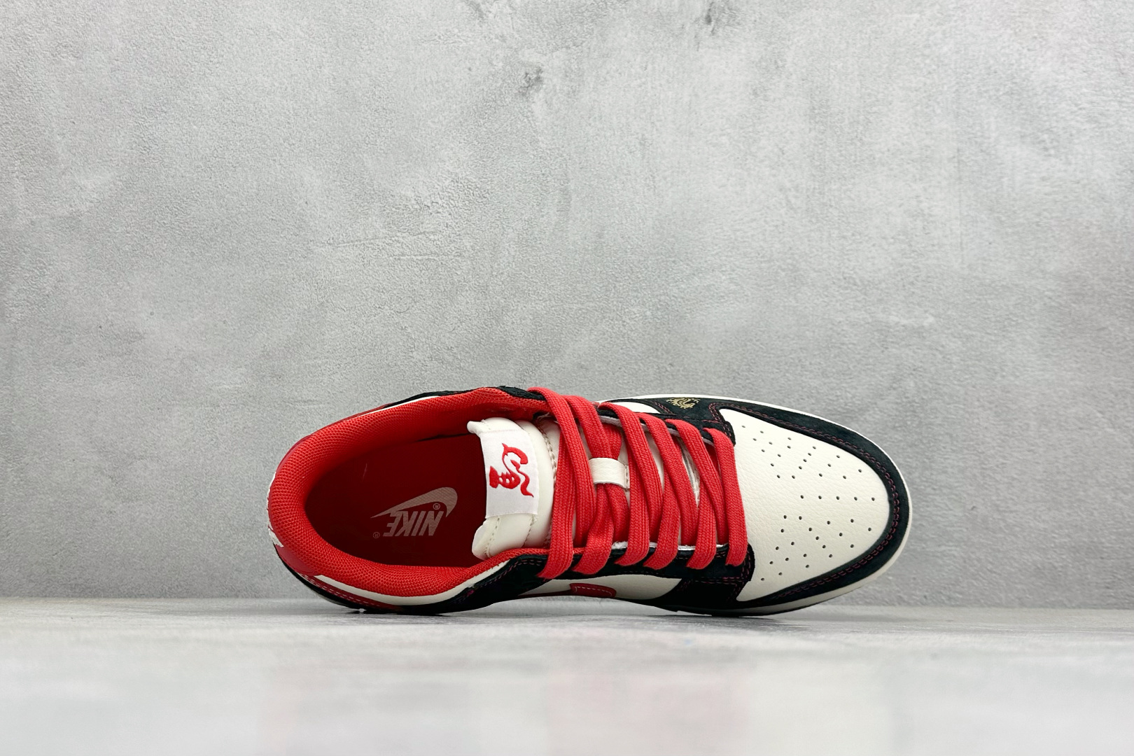 Nike SB Dunk Low RETRO 马年限定 高端定制 低帮休闲板鞋 FC1688-243-Top High Quatity Cheap Sneakers Fashion Clothing Clothes Bags handbags Shoes of all Brand wholesale With The best Quality And Beautiful Price from China Factory Chinese suppliers wholesaler seller Nike SB Dunk Low RETRO 马年限定 高端定制 低帮休闲板鞋 FC1688-243