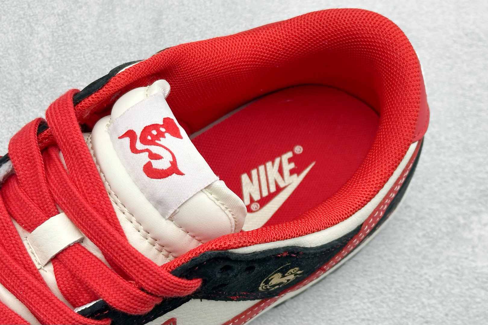 Nike SB Dunk Low RETRO 马年限定 高端定制 低帮休闲板鞋 FC1688-243-Top High Quatity Cheap Sneakers Fashion Clothing Clothes Bags handbags Shoes of all Brand wholesale With The best Quality And Beautiful Price from China Factory Chinese suppliers wholesaler seller Nike SB Dunk Low RETRO 马年限定 高端定制 低帮休闲板鞋 FC1688-243