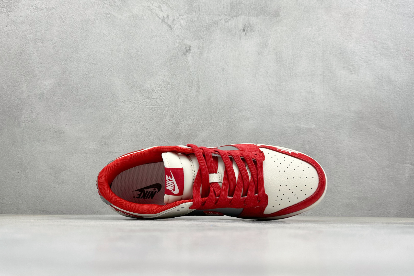 Nike SB Dunk Low RETRO 马年限定 高端定制 低帮休闲板鞋 LX1988-815-Top High Quatity Cheap Sneakers Fashion Clothing Clothes Bags handbags Shoes of all Brand wholesale With The best Quality And Beautiful Price from China Factory Chinese suppliers wholesaler seller Nike SB Dunk Low RETRO 马年限定 高端定制 低帮休闲板鞋 LX1988-815