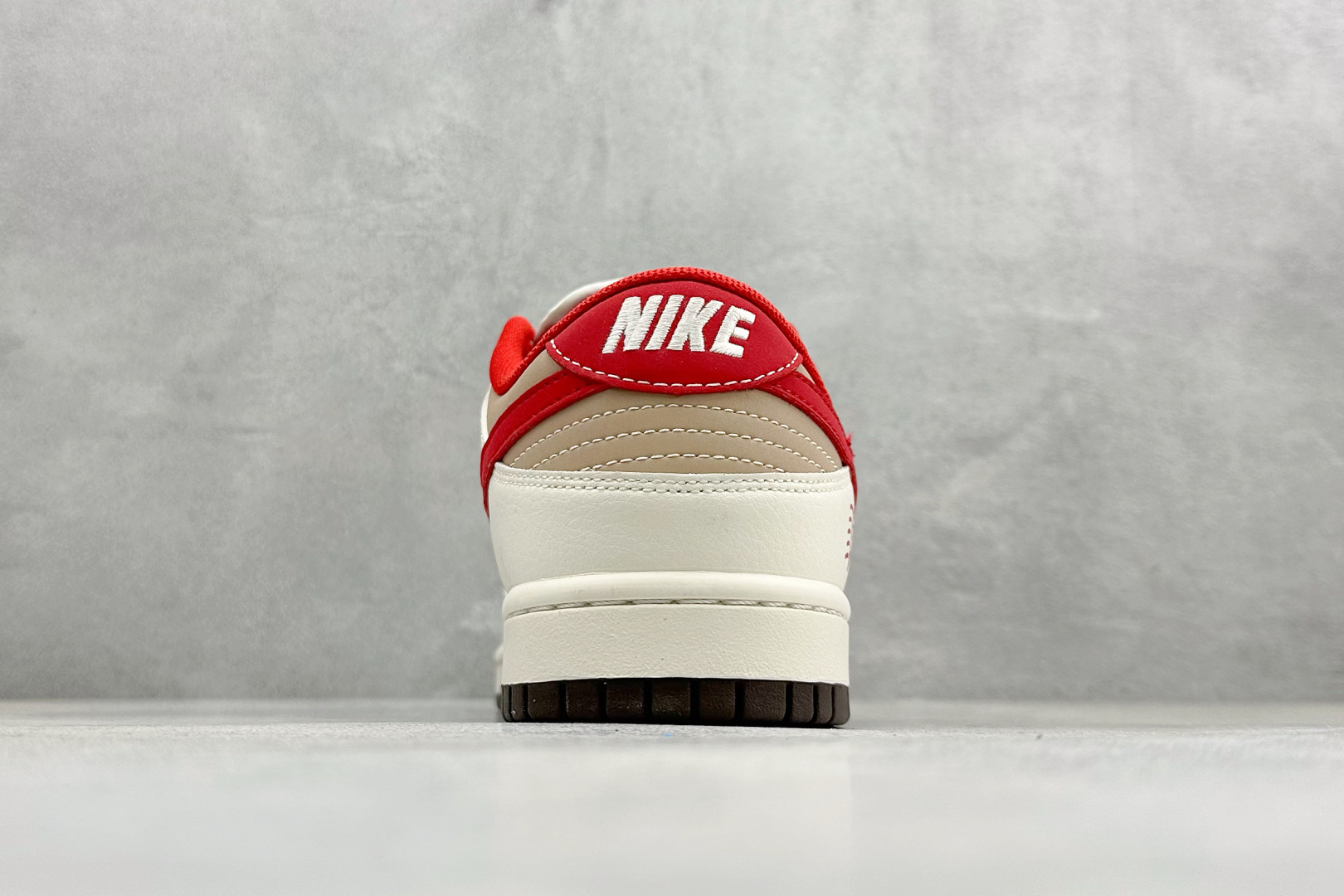 Nike SB Dunk Low RETRO 马年限定 高端定制 低帮休闲板鞋 XT6998-127-Top High Quatity Cheap Sneakers Fashion Clothing Clothes Bags handbags Shoes of all Brand wholesale With The best Quality And Beautiful Price from China Factory Chinese suppliers wholesaler seller Nike SB Dunk Low RETRO 马年限定 高端定制 低帮休闲板鞋 XT6998-127