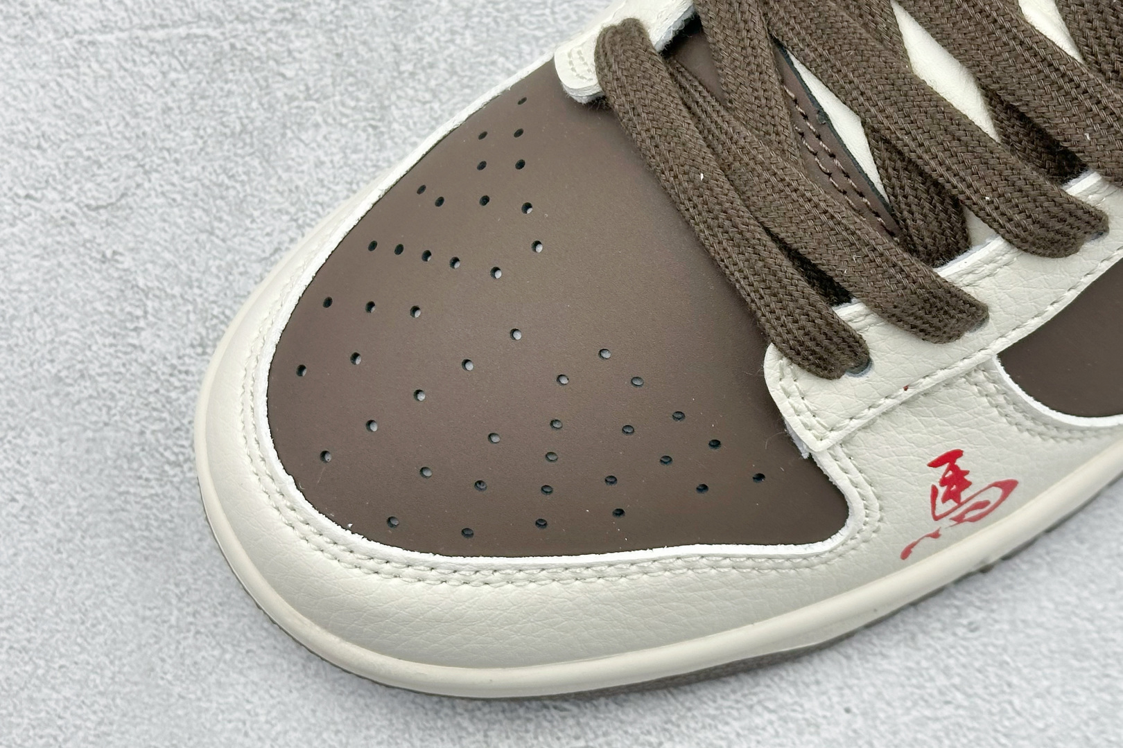 Nike SB Dunk Low RETRO 马年限定 高端定制 低帮休闲板鞋 XT6998-127-Top High Quatity Cheap Sneakers Fashion Clothing Clothes Bags handbags Shoes of all Brand wholesale With The best Quality And Beautiful Price from China Factory Chinese suppliers wholesaler seller Nike SB Dunk Low RETRO 马年限定 高端定制 低帮休闲板鞋 XT6998-127